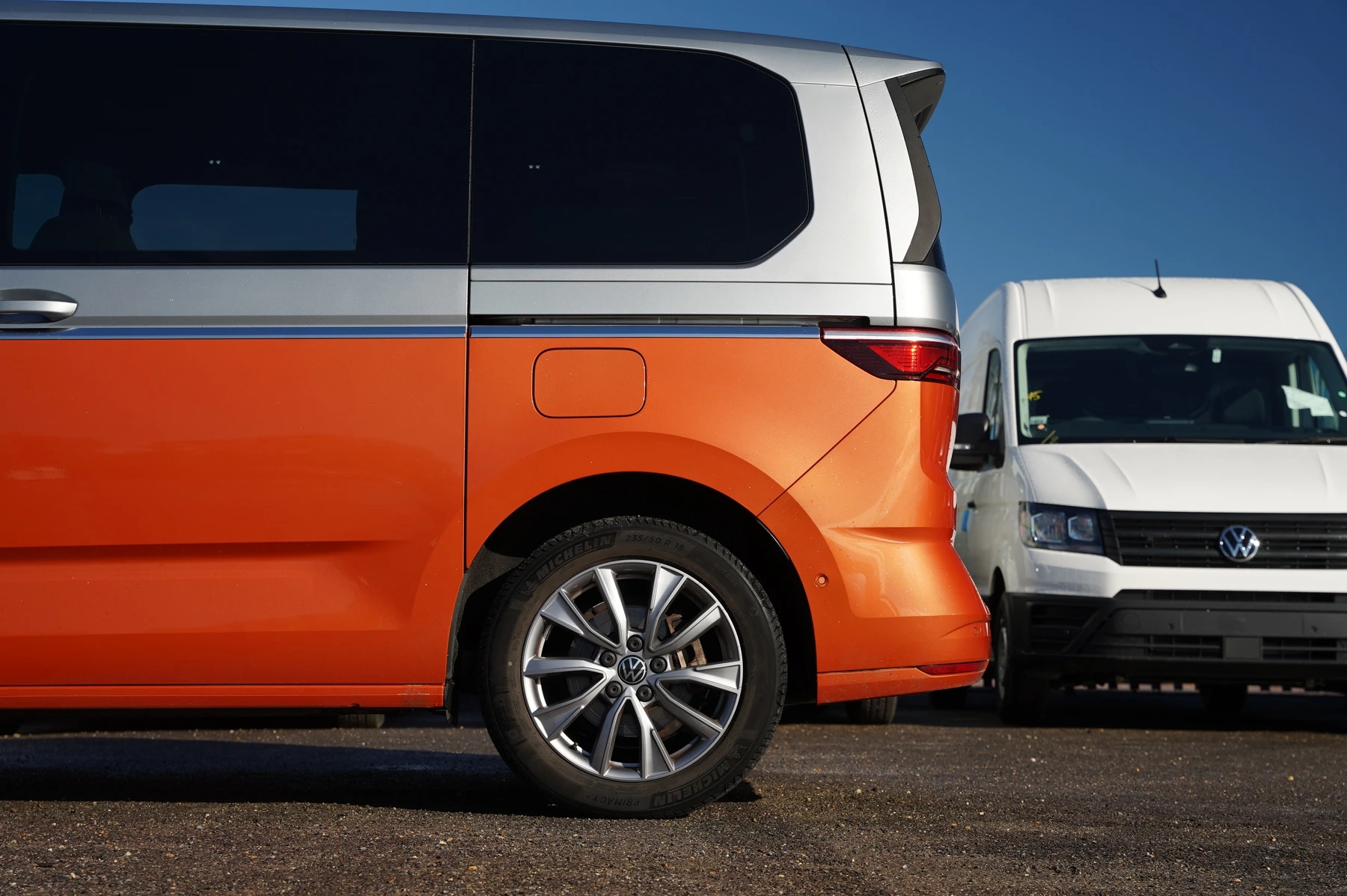 Volkswagen-Multivan-image-31