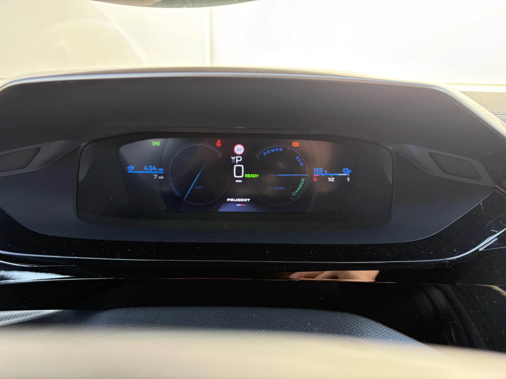 Peugeot-408-image-12