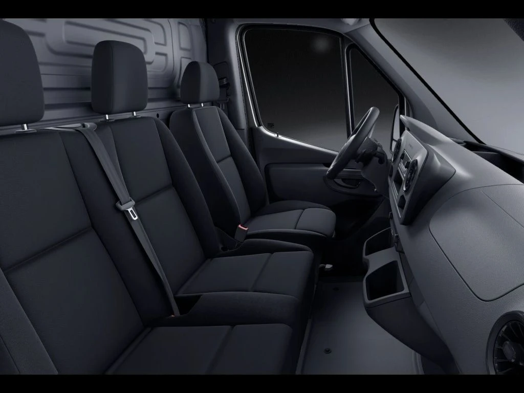 Mercedes-Benz-eSprinter 312-image-9