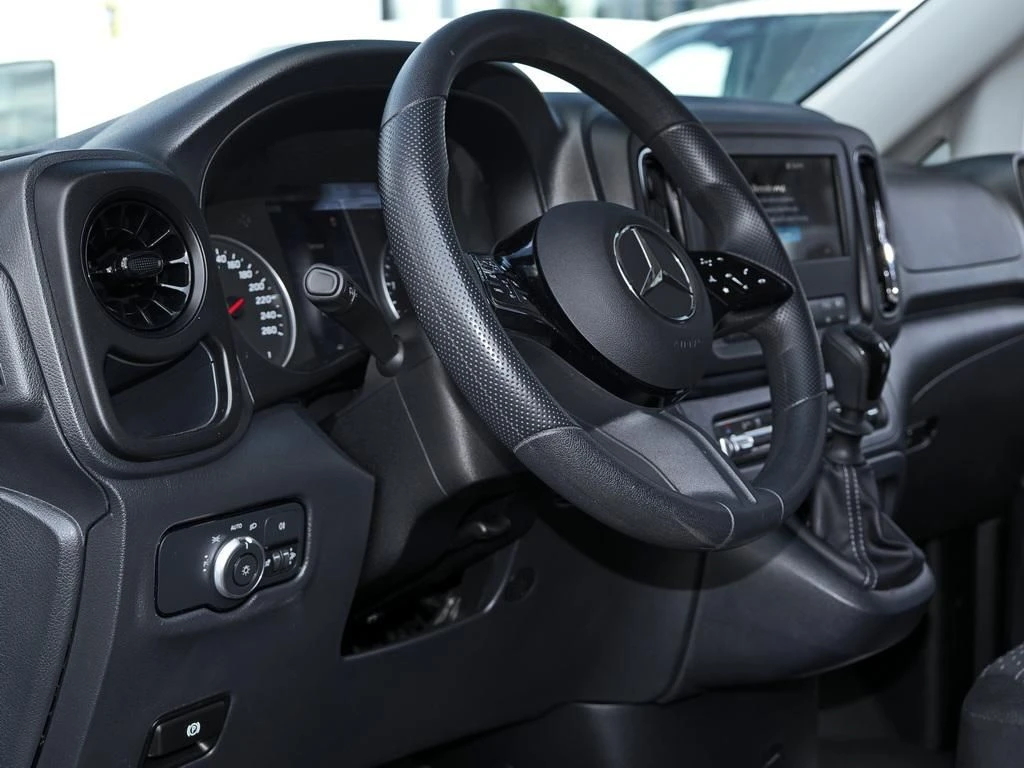 Mercedes-Benz-Vito 116-image-8