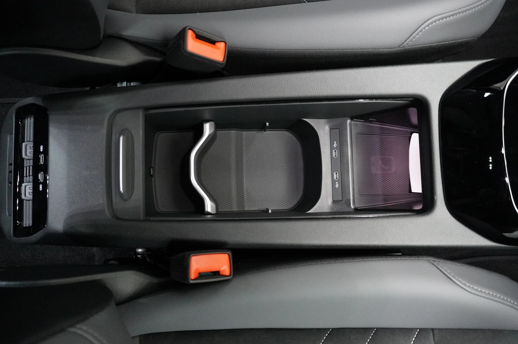 Volkswagen-ID.4-image-10