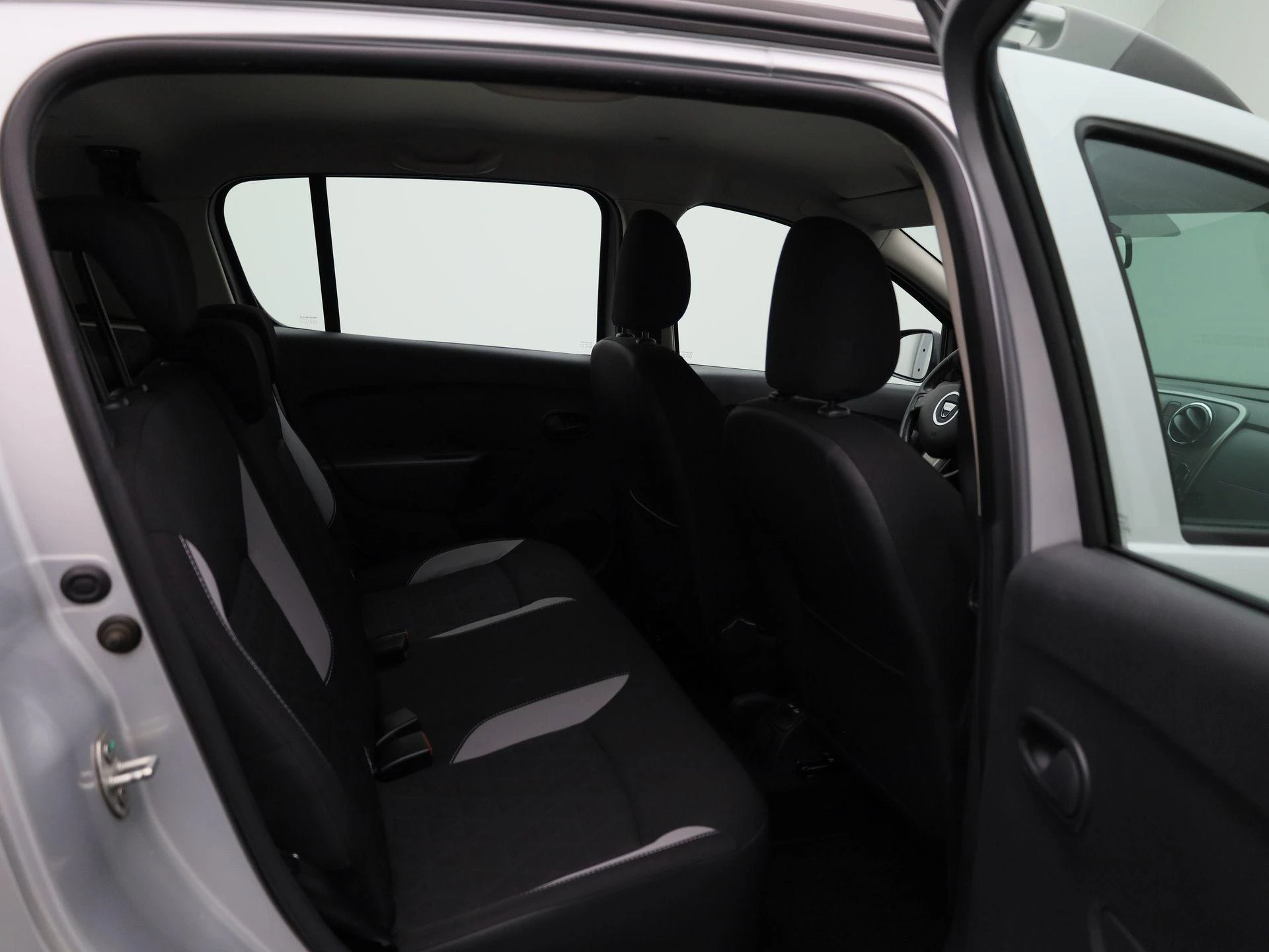 Dacia-Sandero Stepway-image-28