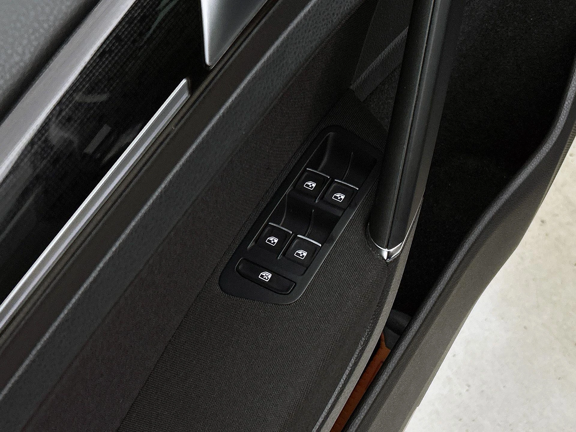 Volkswagen-Golf-image-30