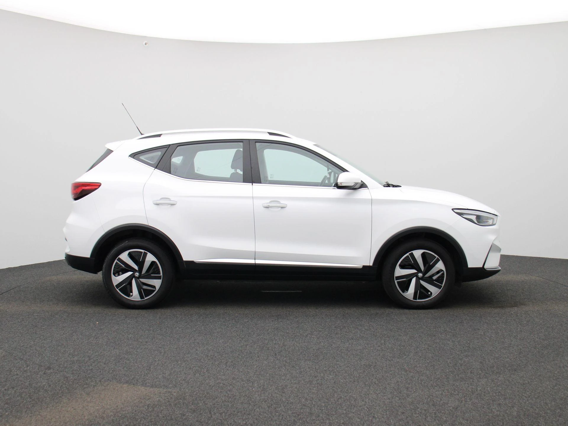 MG-ZS-image-5