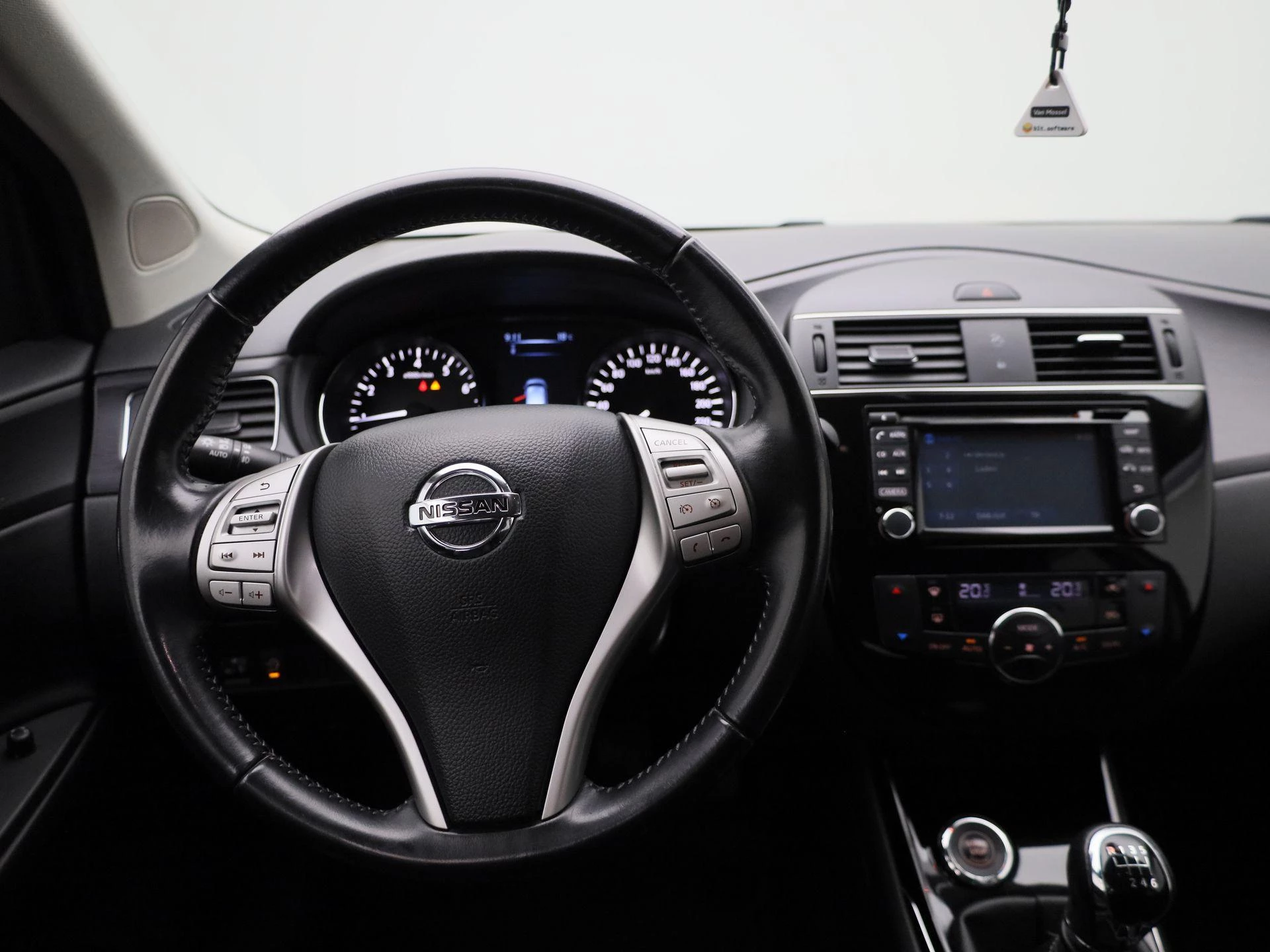 Nissan-Pulsar-image-6