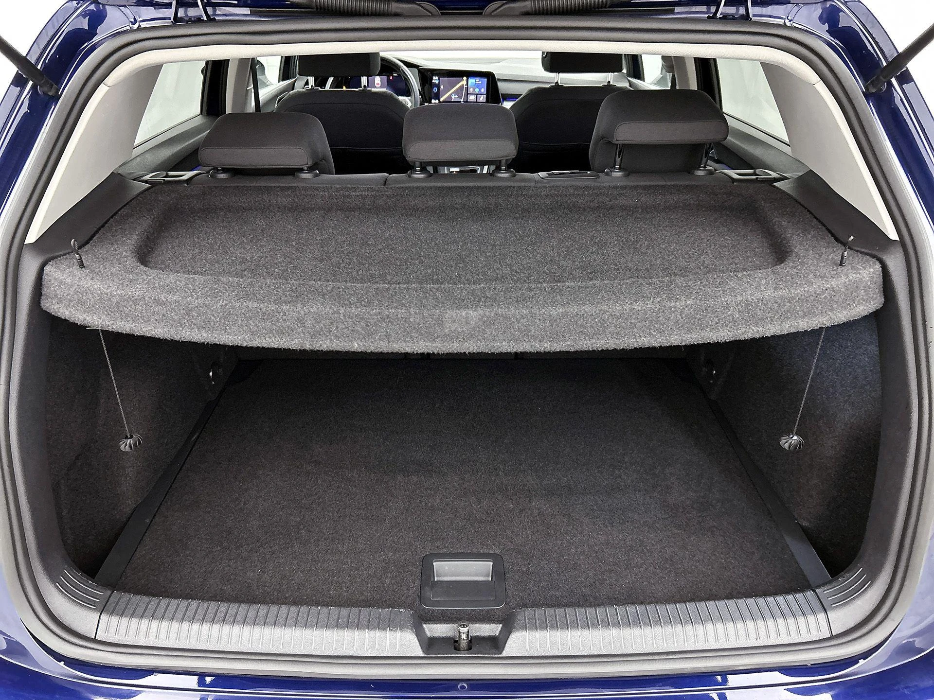Volkswagen-Golf-image-20