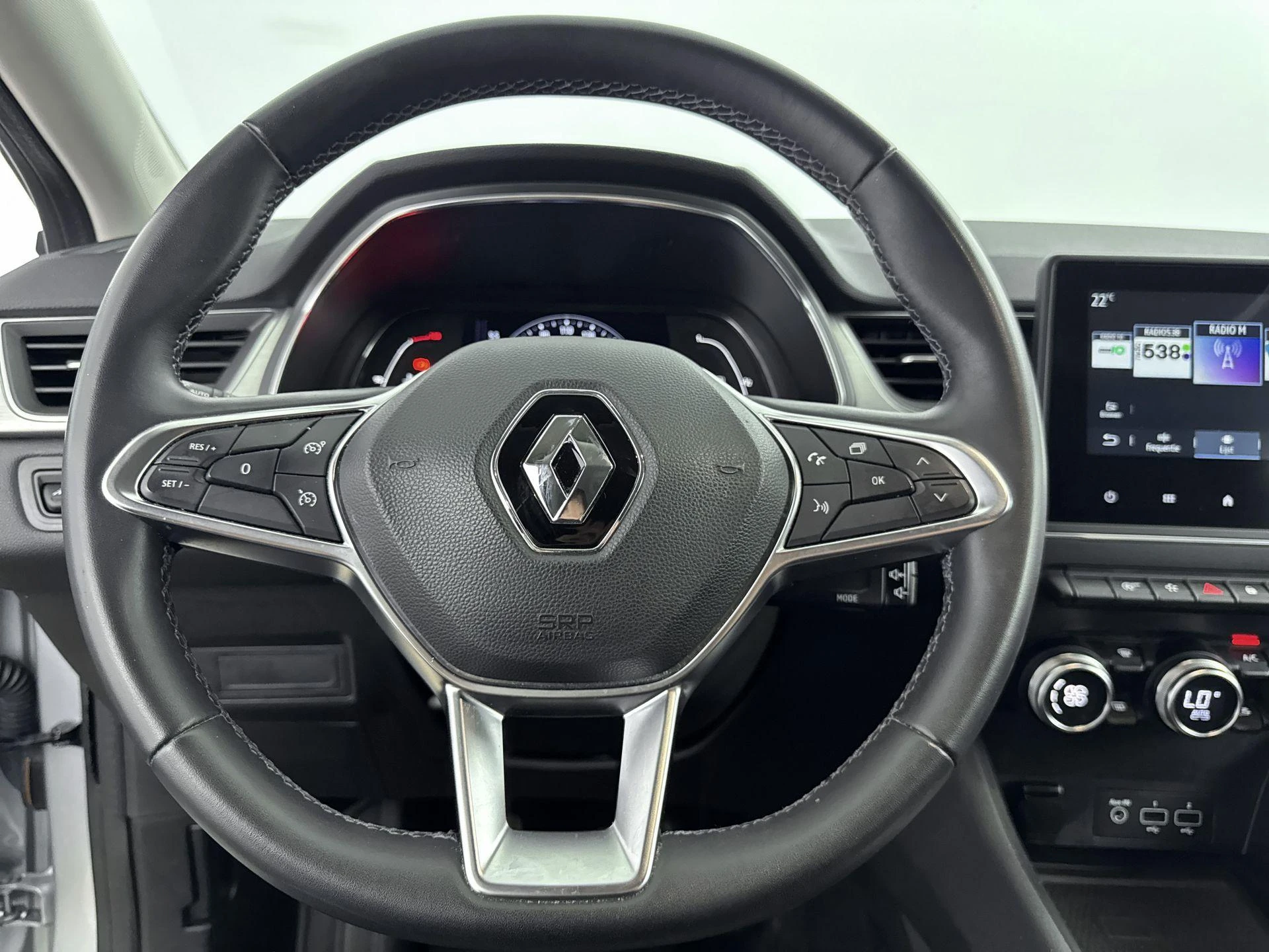 Renault-Captur-image-9