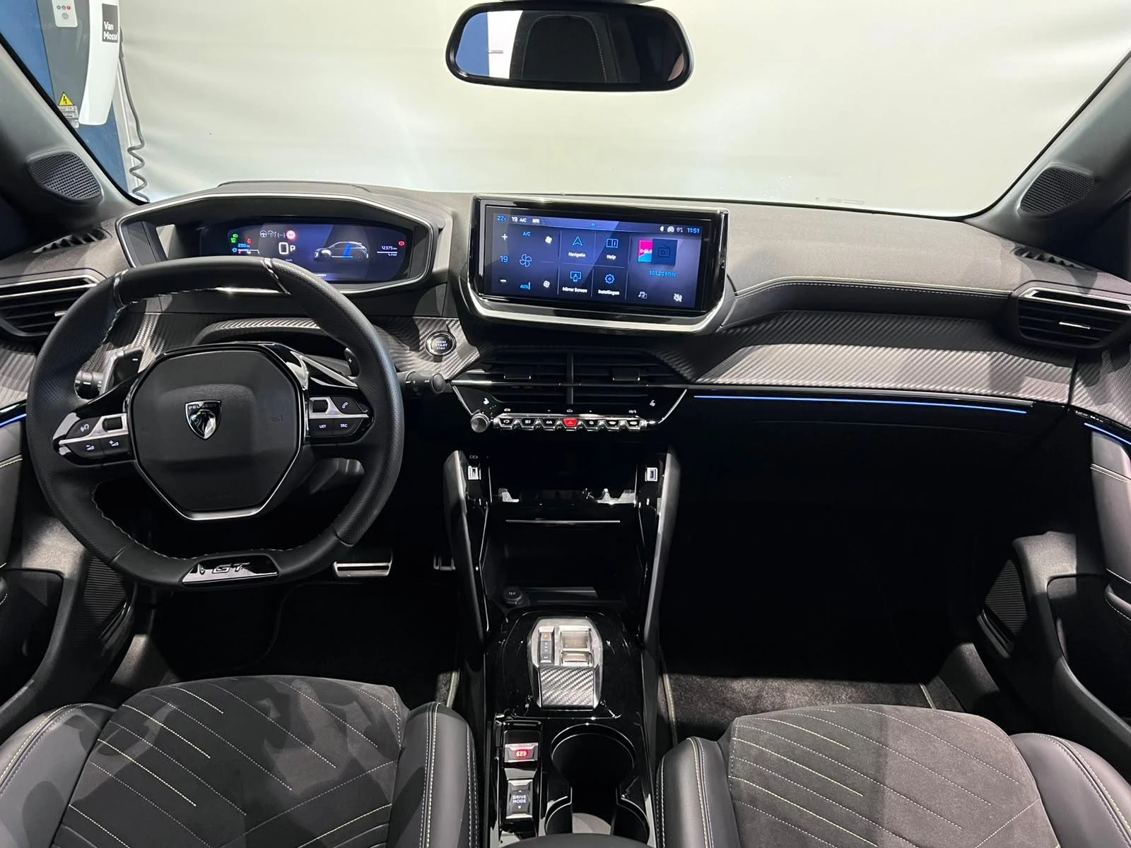 Peugeot 208 1.2 Hybrid 110 e-DCS6 GT