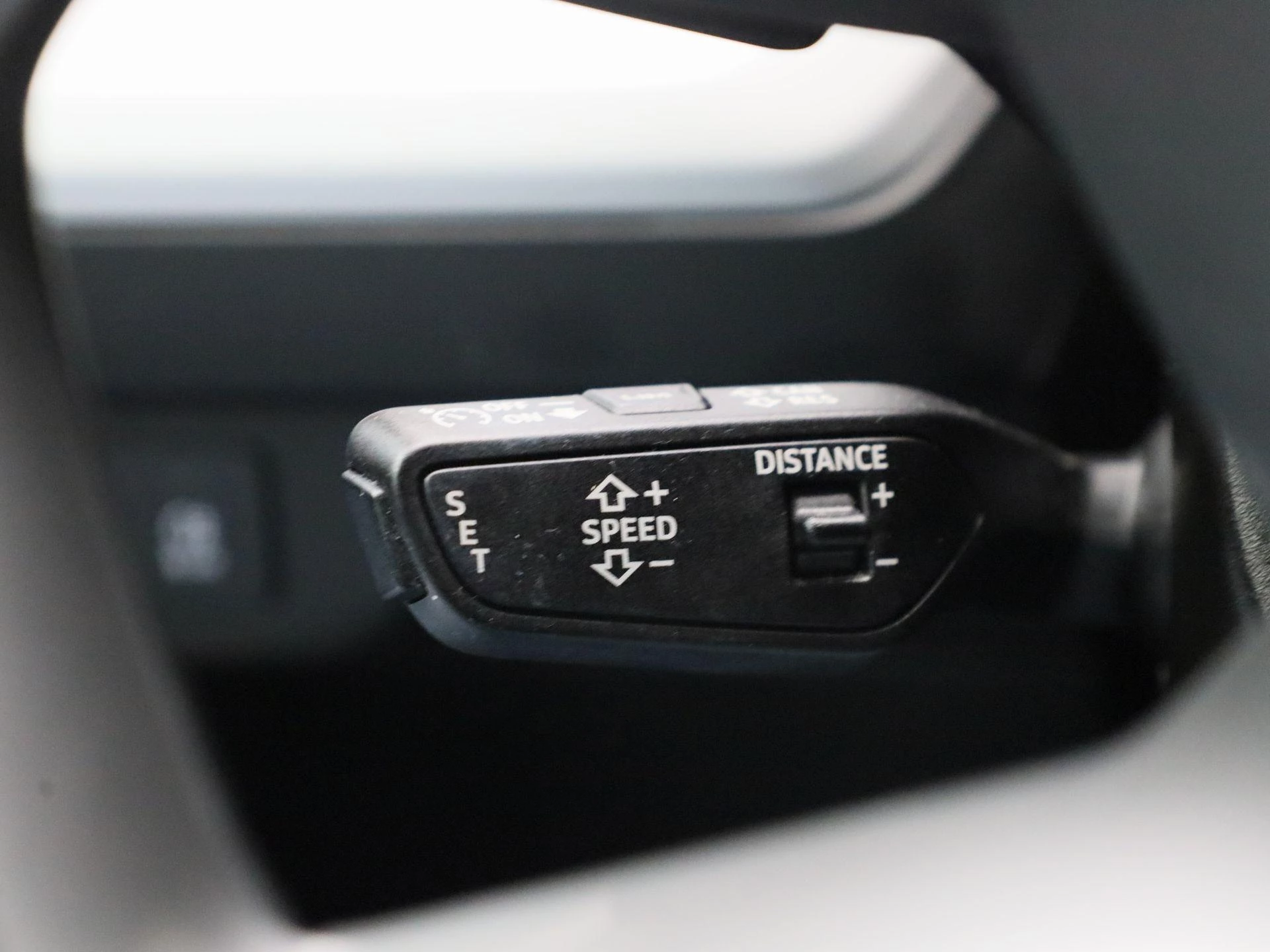 Audi-Q4 Sportback e-tron-image-18