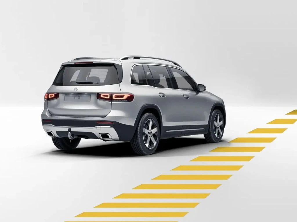 Mercedes-Benz-GLB 200-image-6