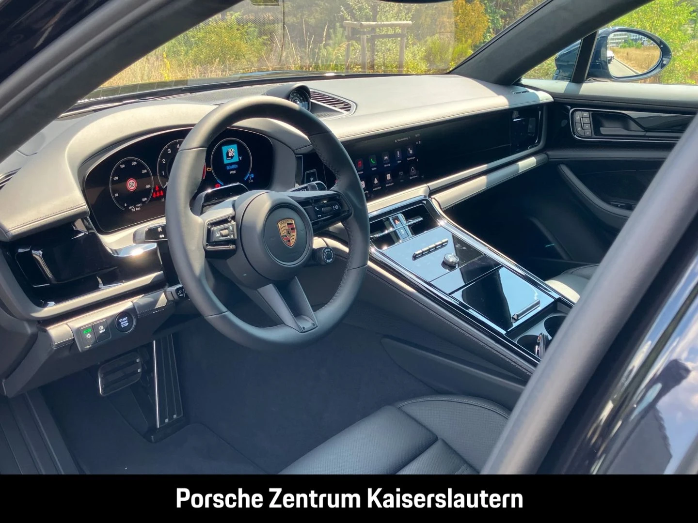 Porsche-Panamera-image-3