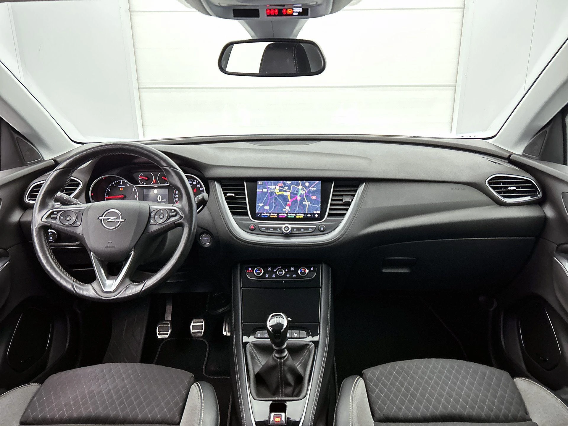 Opel-Grandland X-image-18
