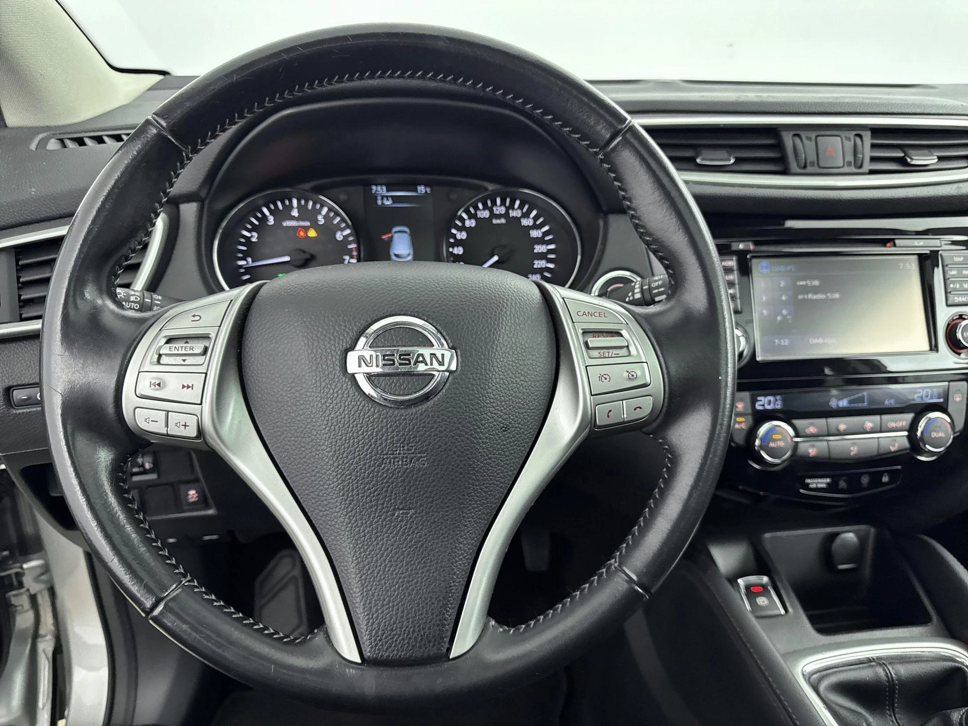 Nissan-QASHQAI-image-26