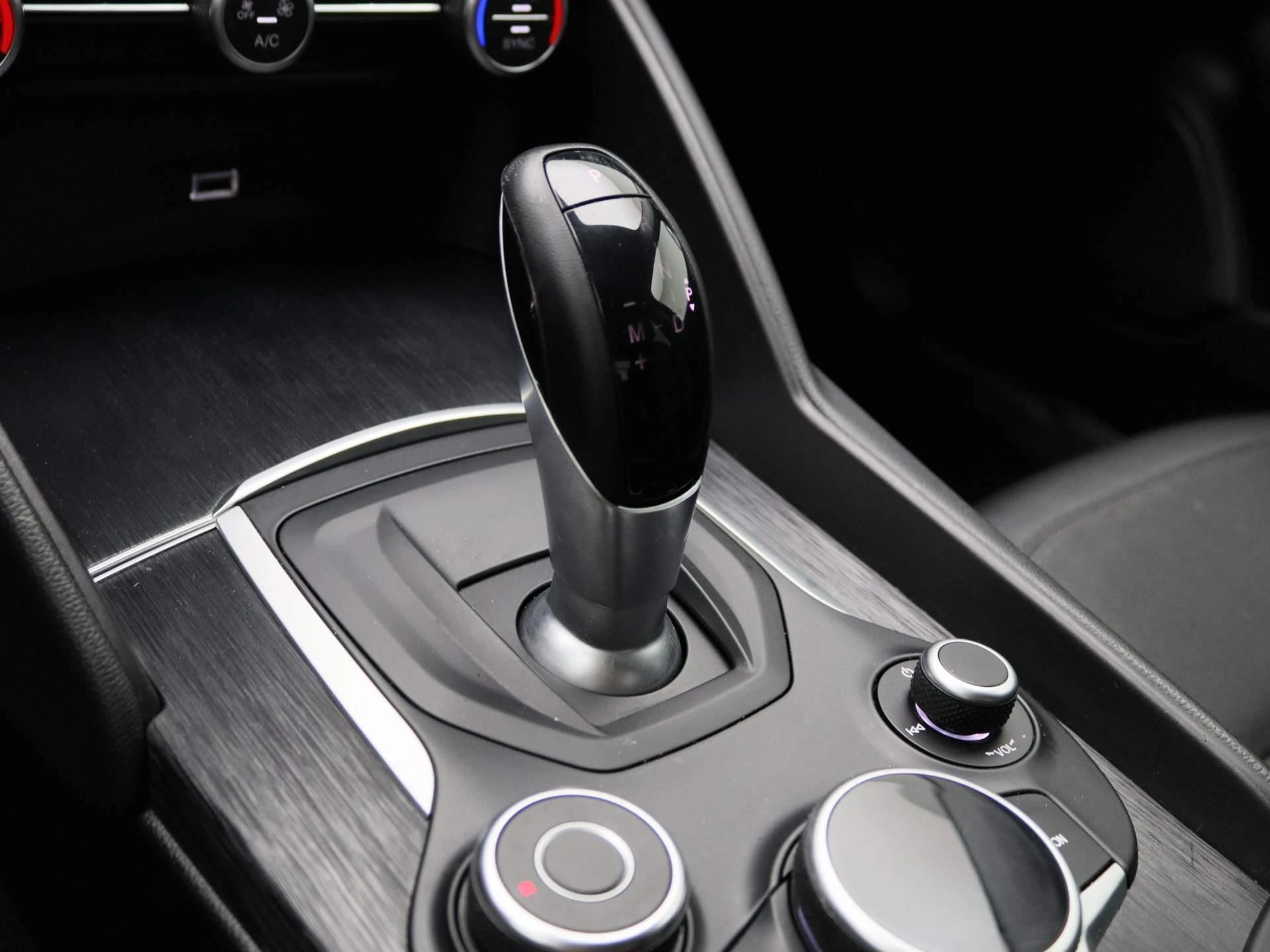 Alfa Romeo-Giulia-image-19
