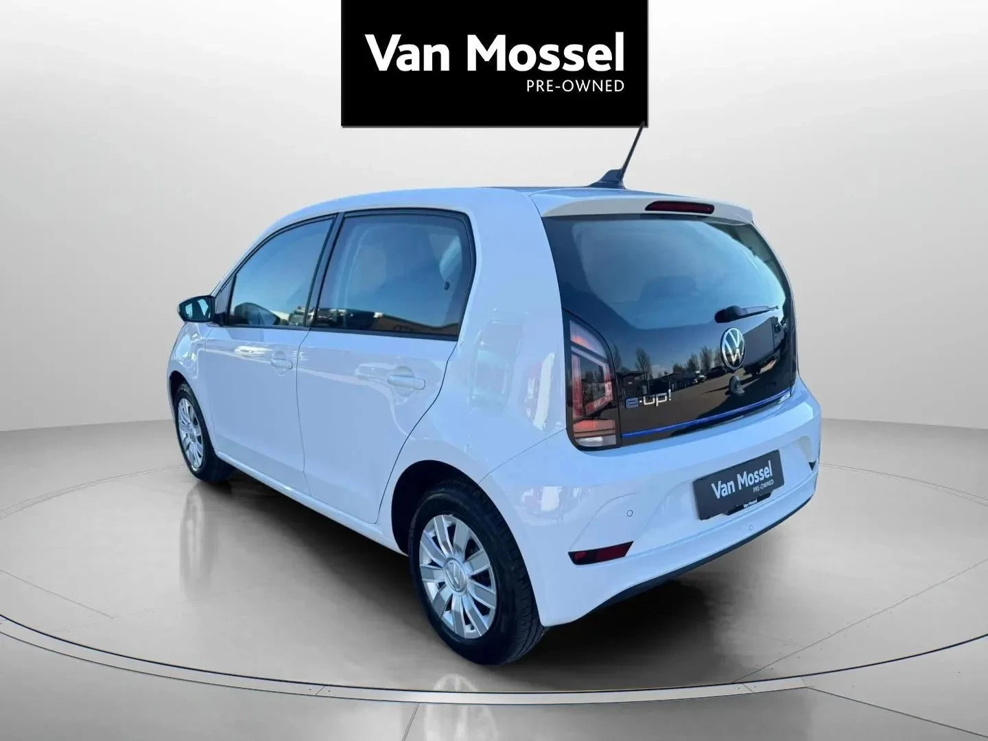 Volkswagen-e-up!-image-6