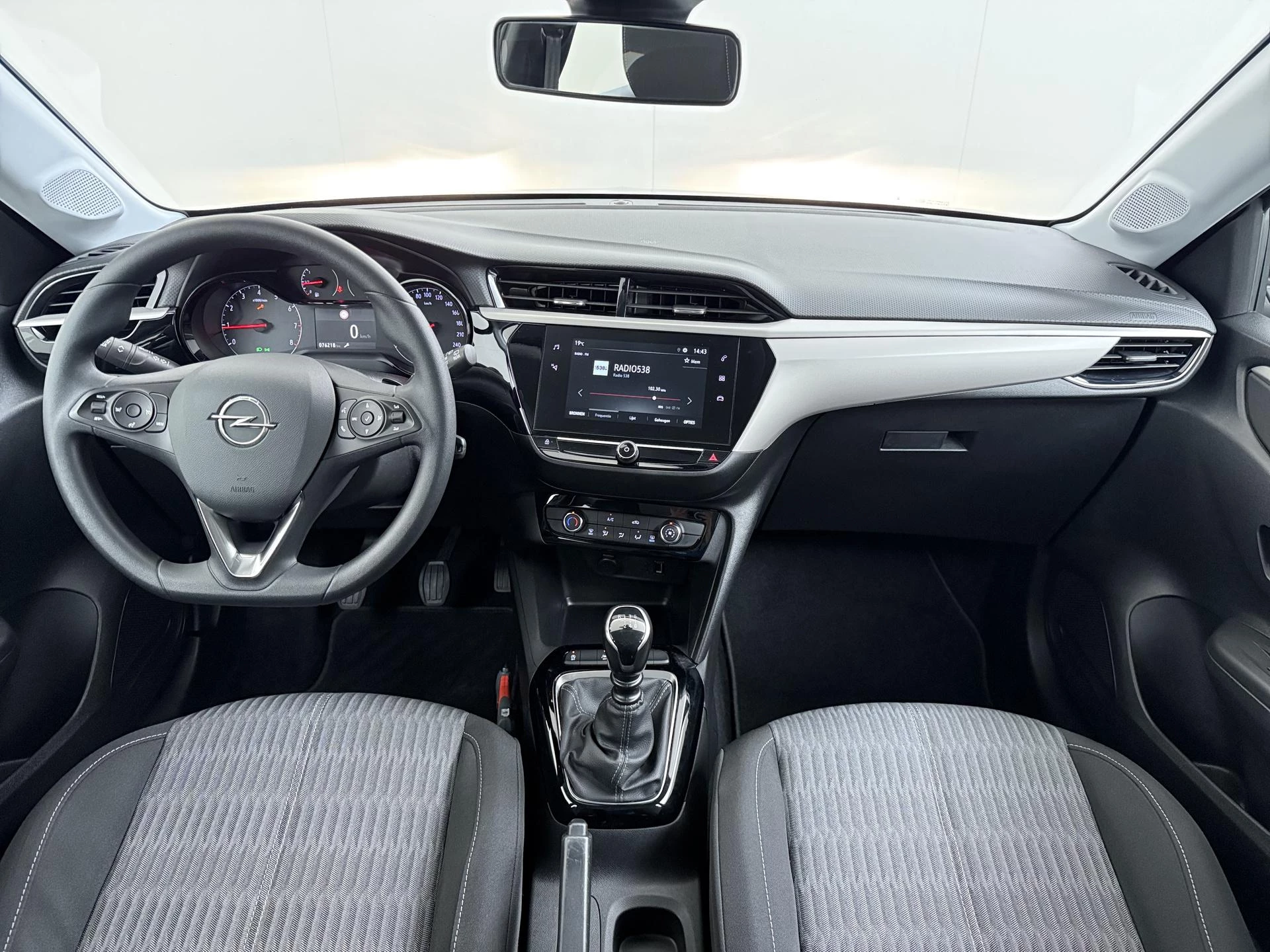 Opel-Corsa-image-22