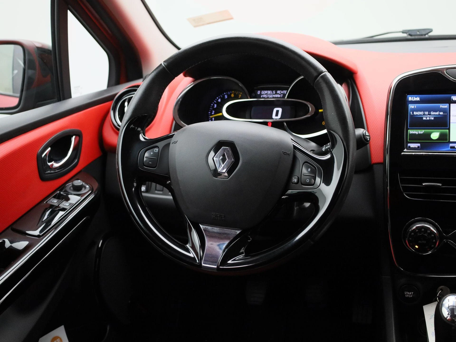 Renault-Clio-image-9