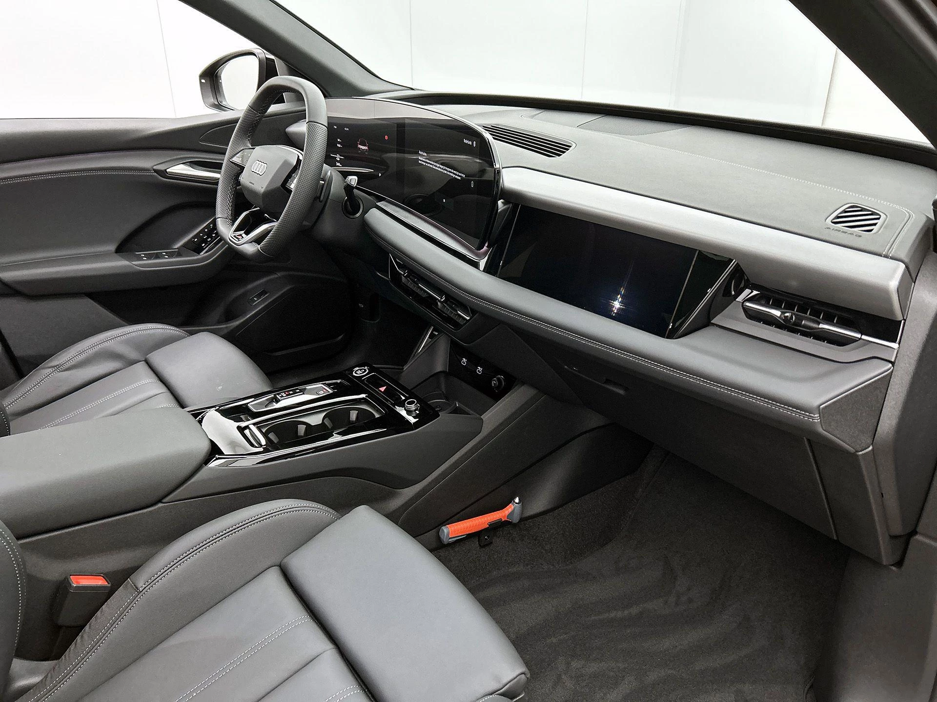 Audi-Q6 e-tron-image-19