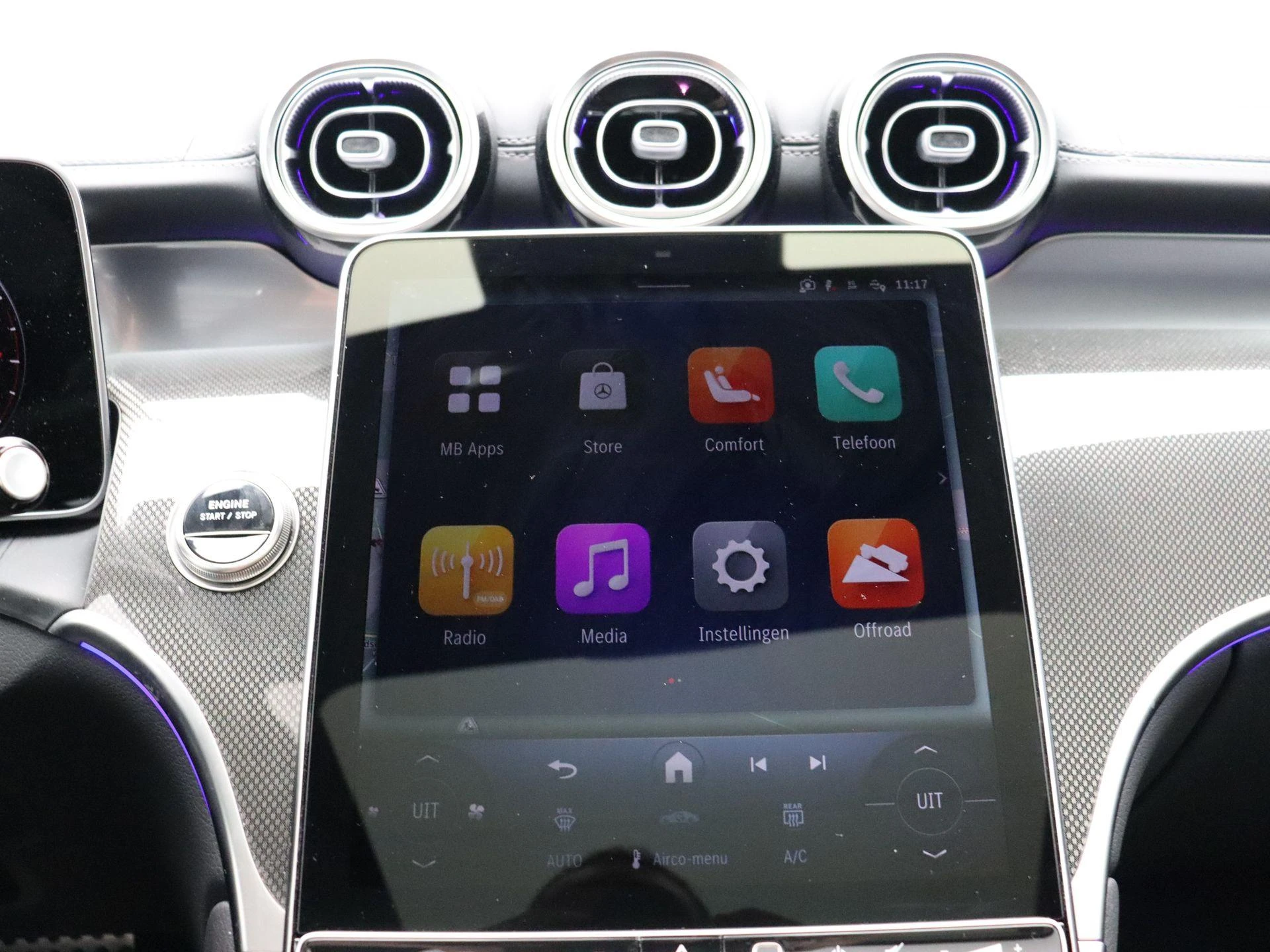 Mercedes-Benz-GLC-image-21