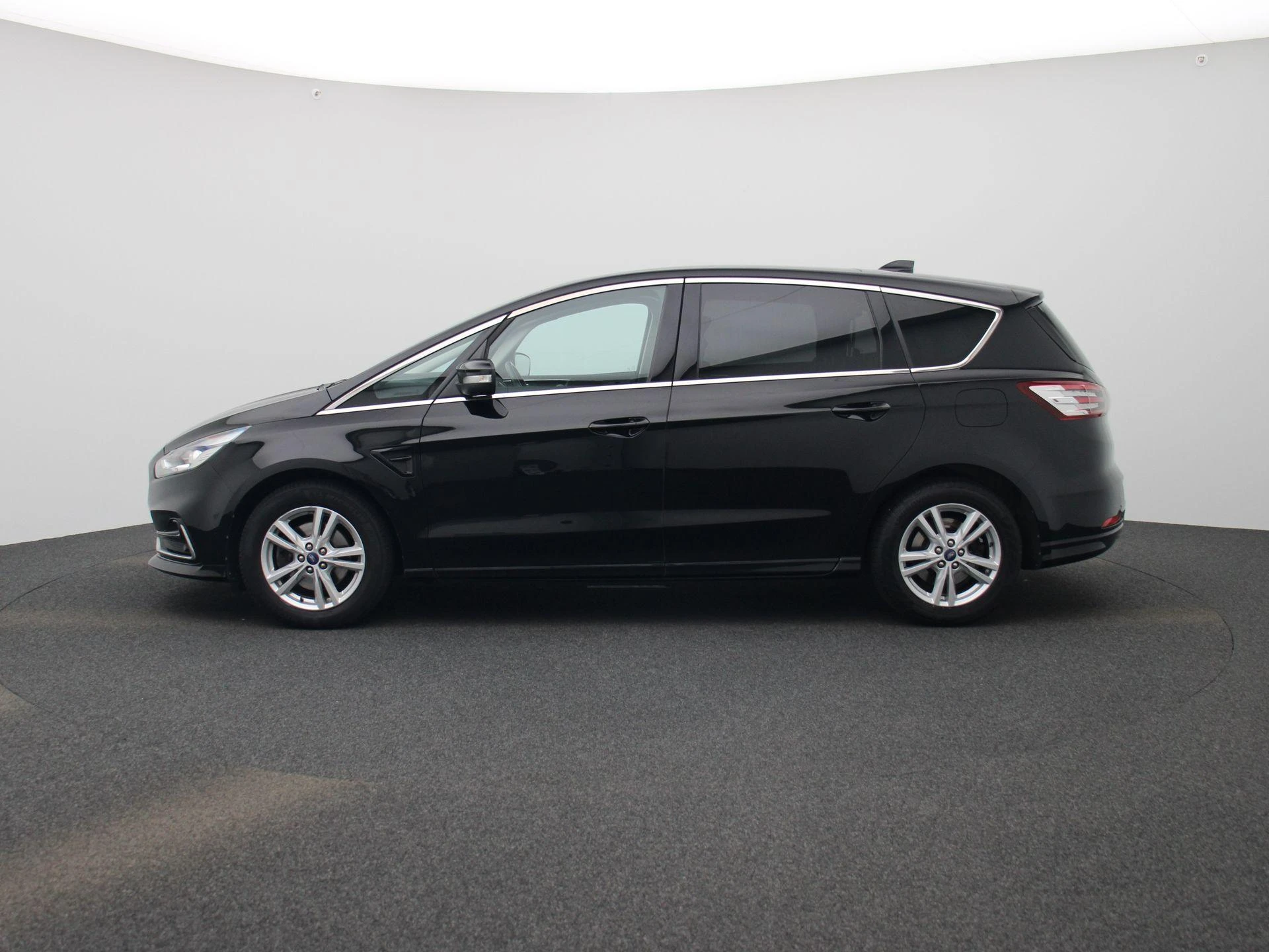 Ford-S-Max-image-3
