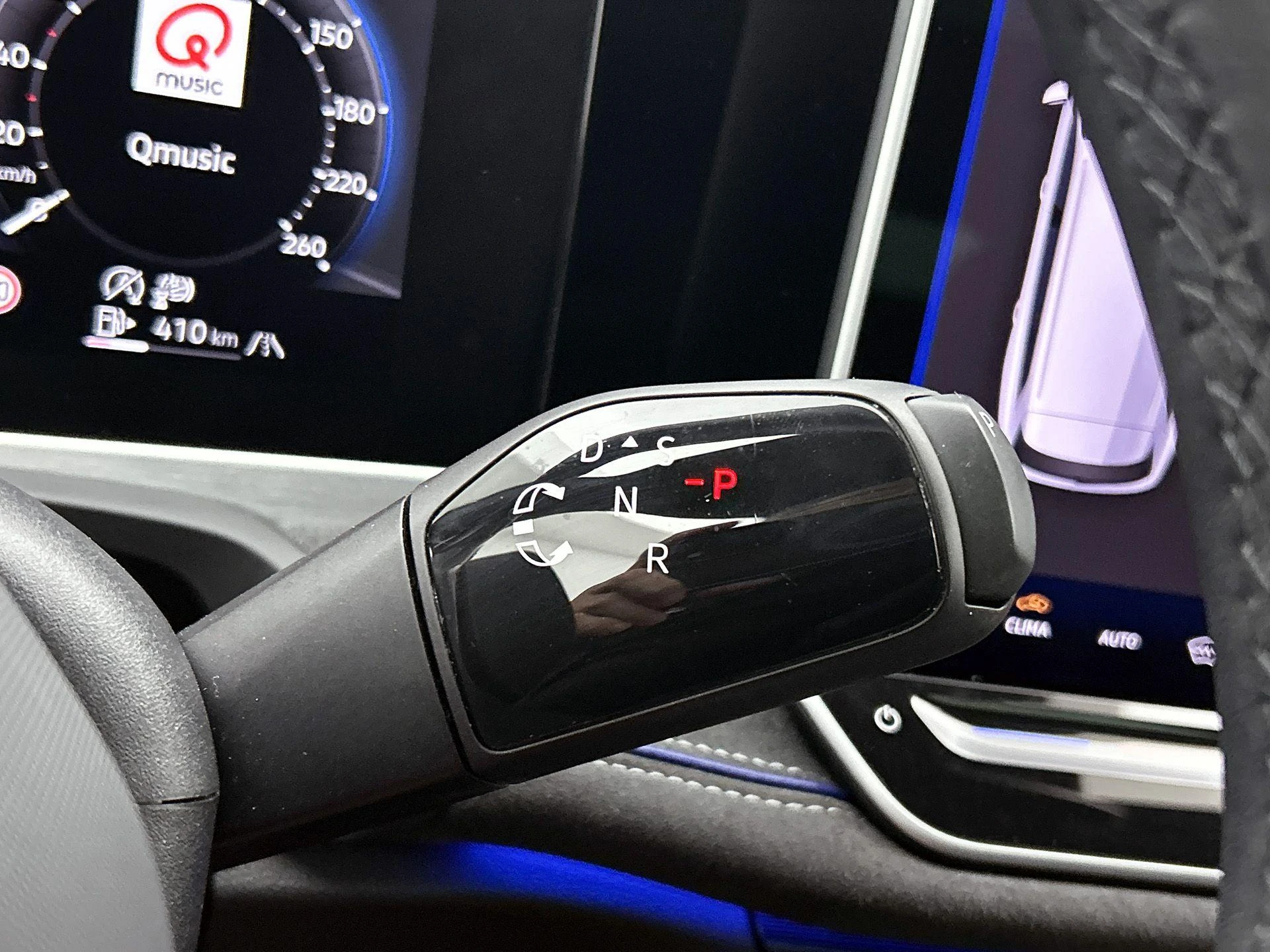Volkswagen-Passat-image-9