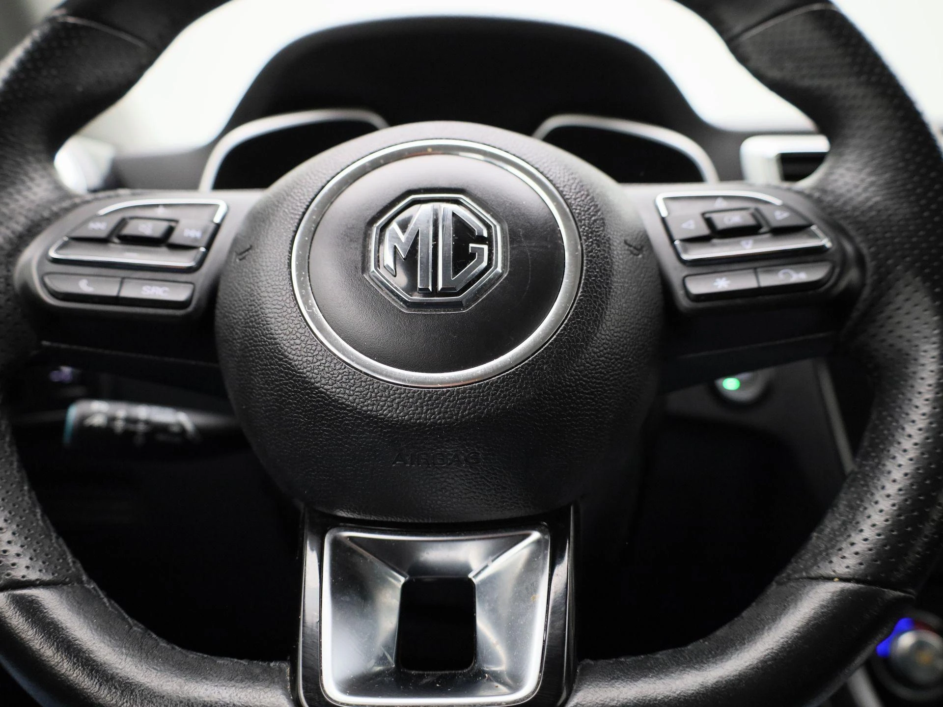MG-ZS EV-image-26