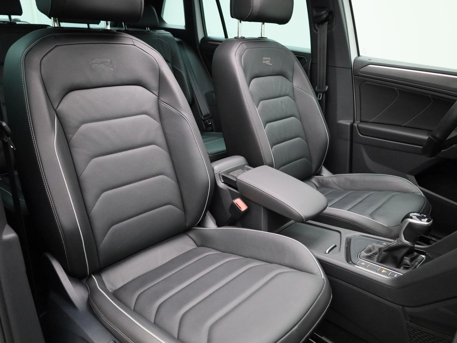 Volkswagen-Tiguan-image-58