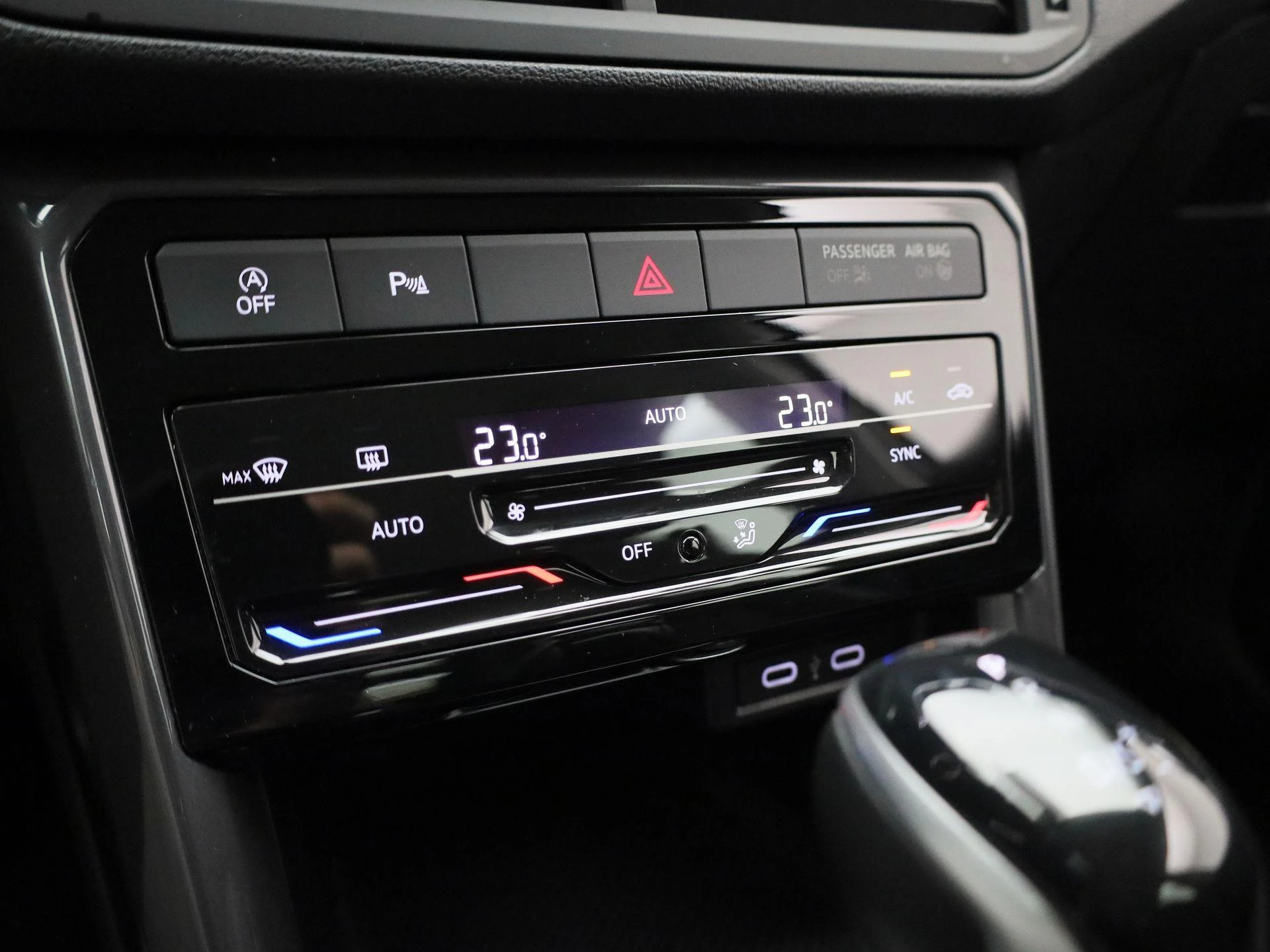 Volkswagen-T-Cross-image-23
