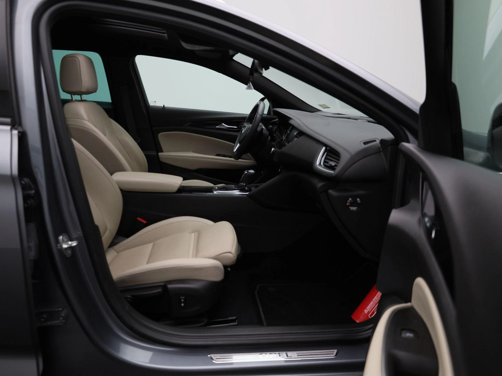 Opel-Insignia-image-34