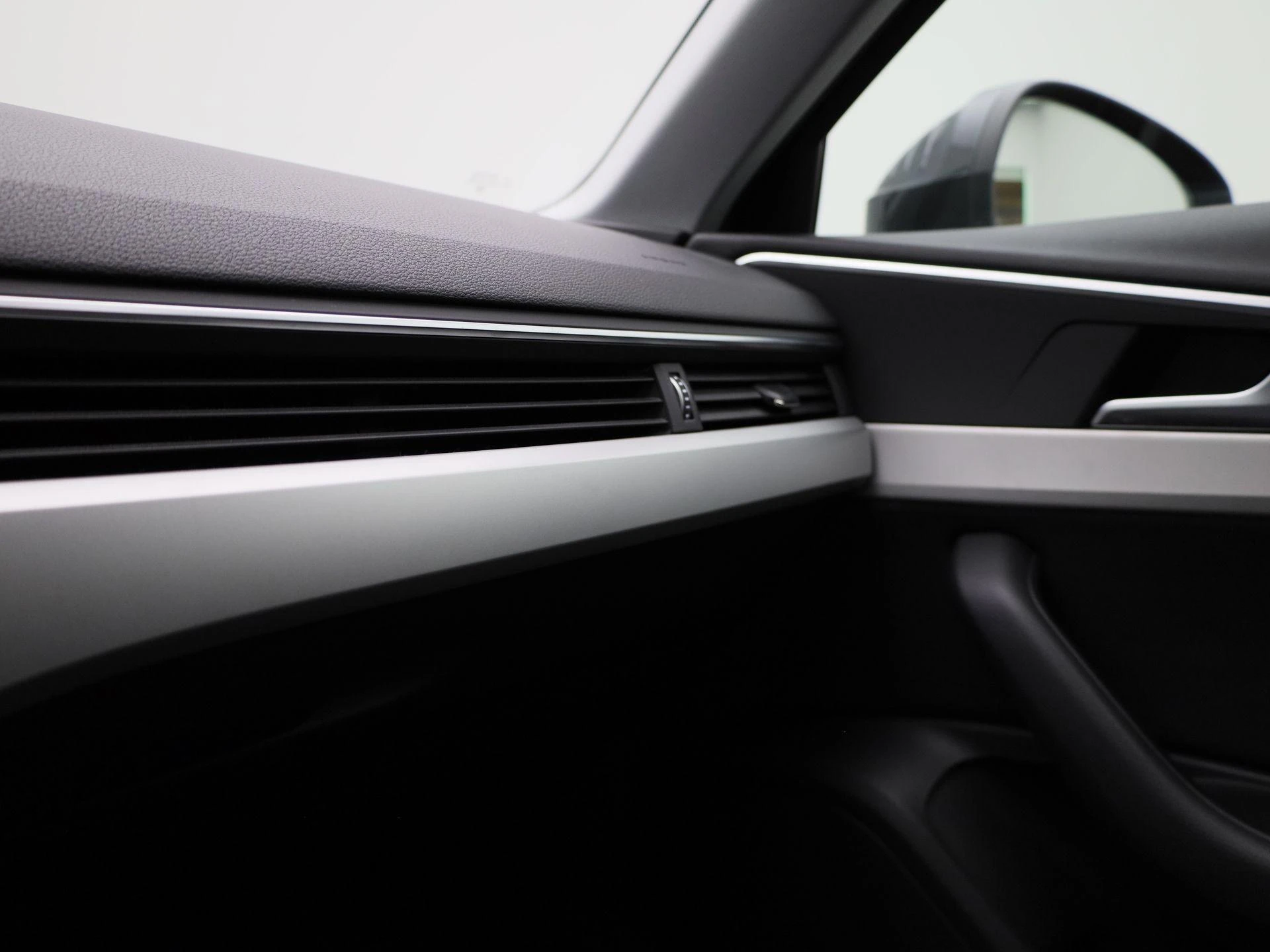 Audi-A4-image-28