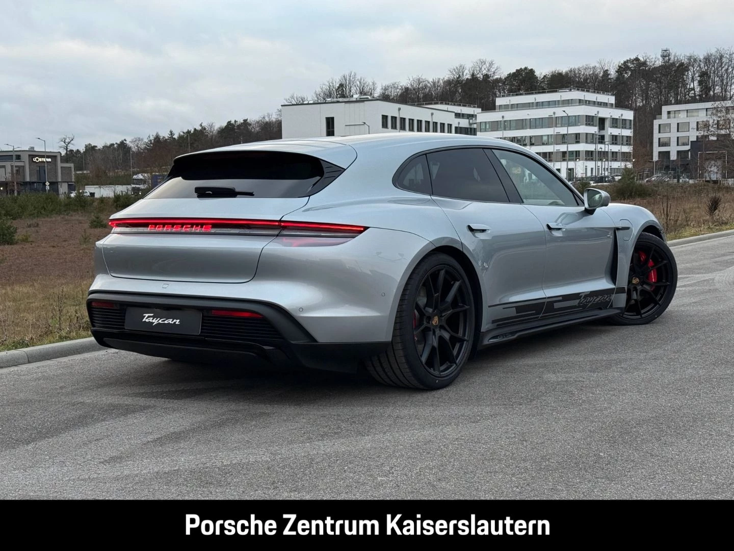 Porsche Taycan GTS Sport Turismo HA-Lenkung Active-Ride gts