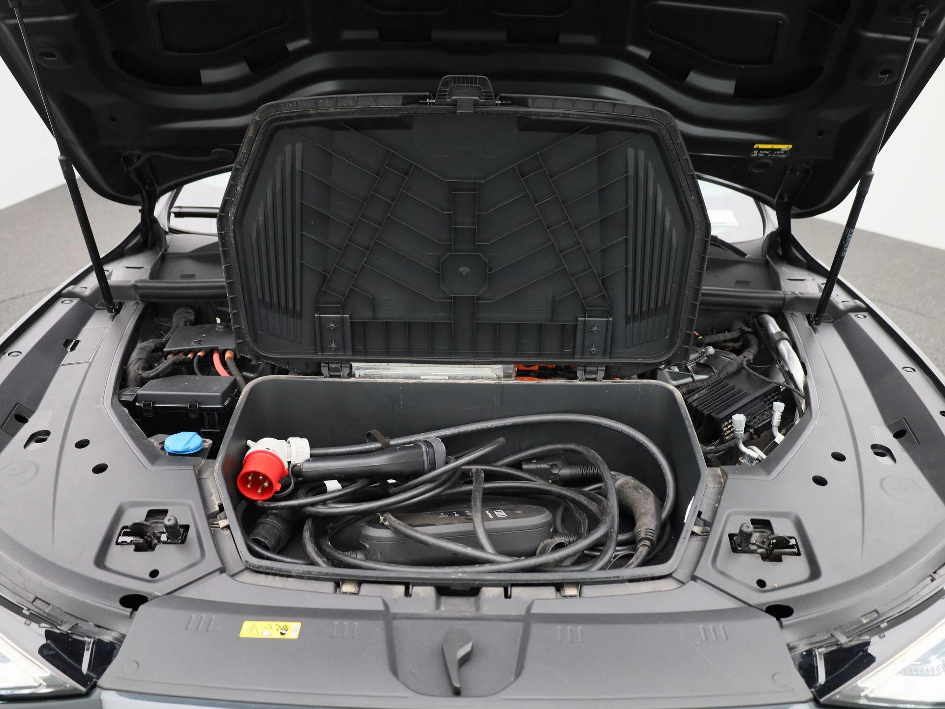 Audi-e-tron-image-44