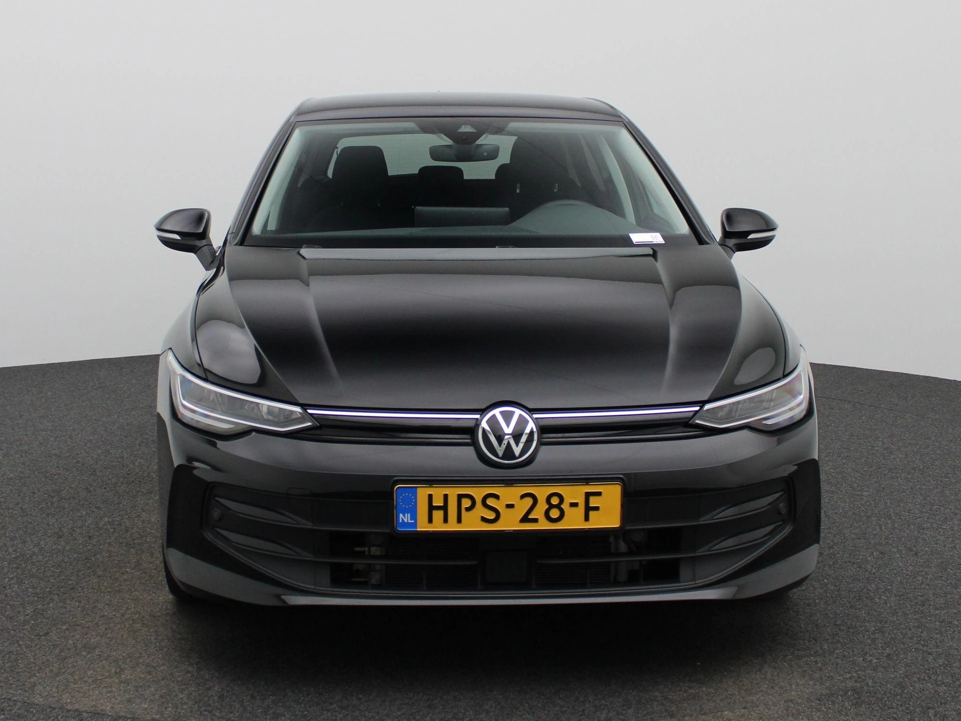 Volkswagen-Golf-image-2