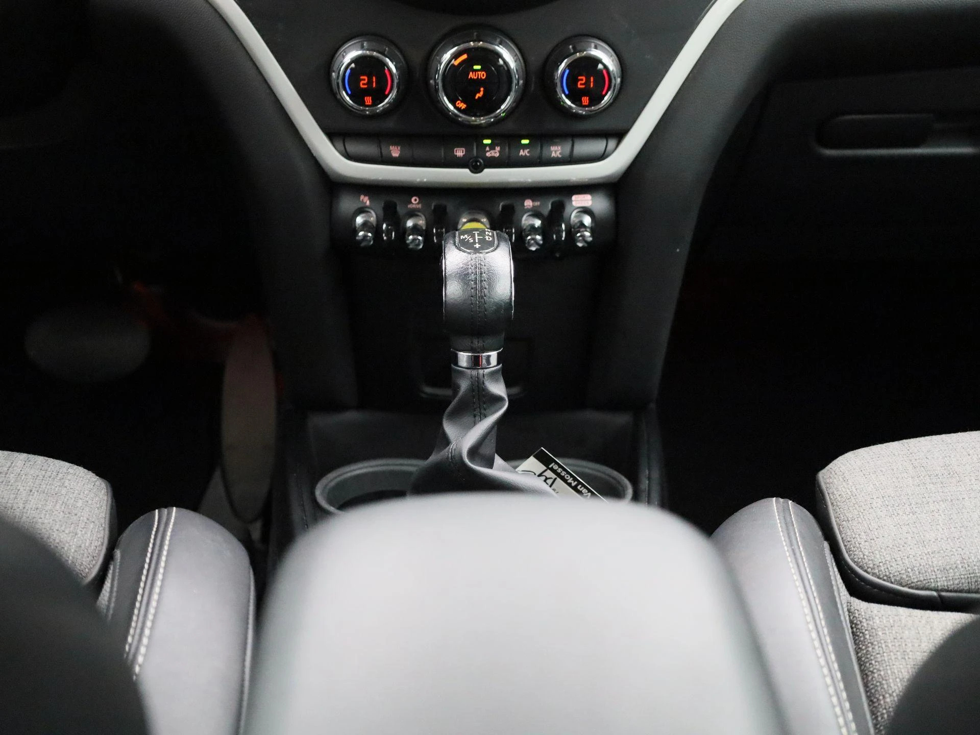 MINI-Countryman-image-9