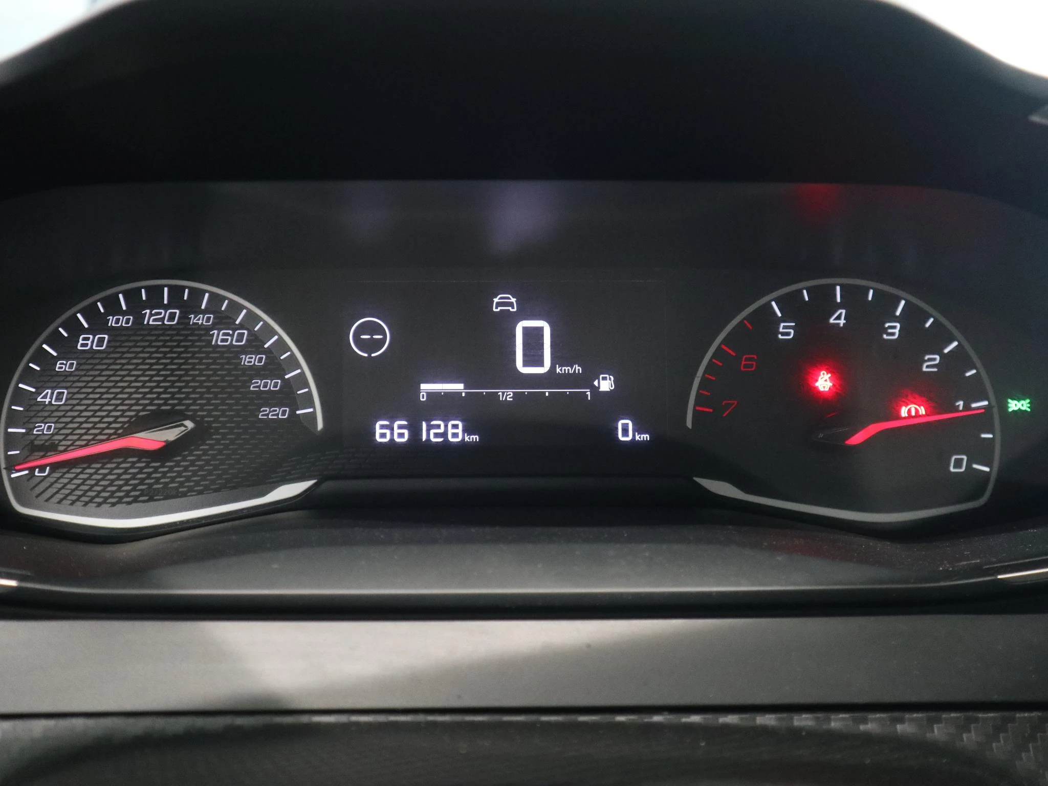 Peugeot-208-image-11