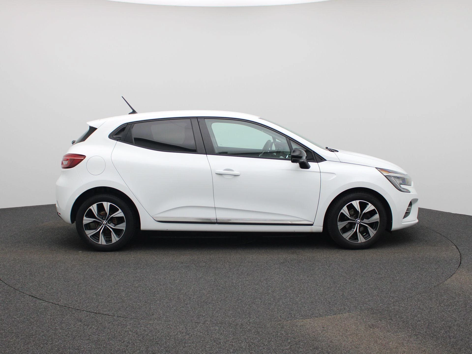 Renault-Clio-image-5