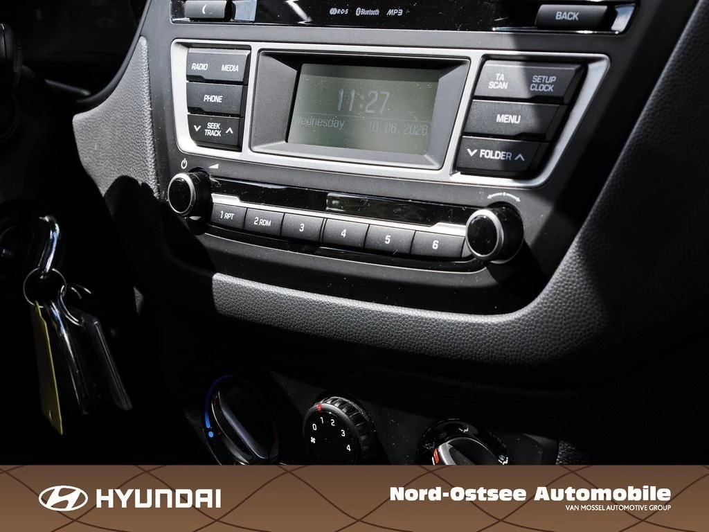 Hyundai i20 1.2 PASSION KLIMA SITZHEIZUNG ISOFIX