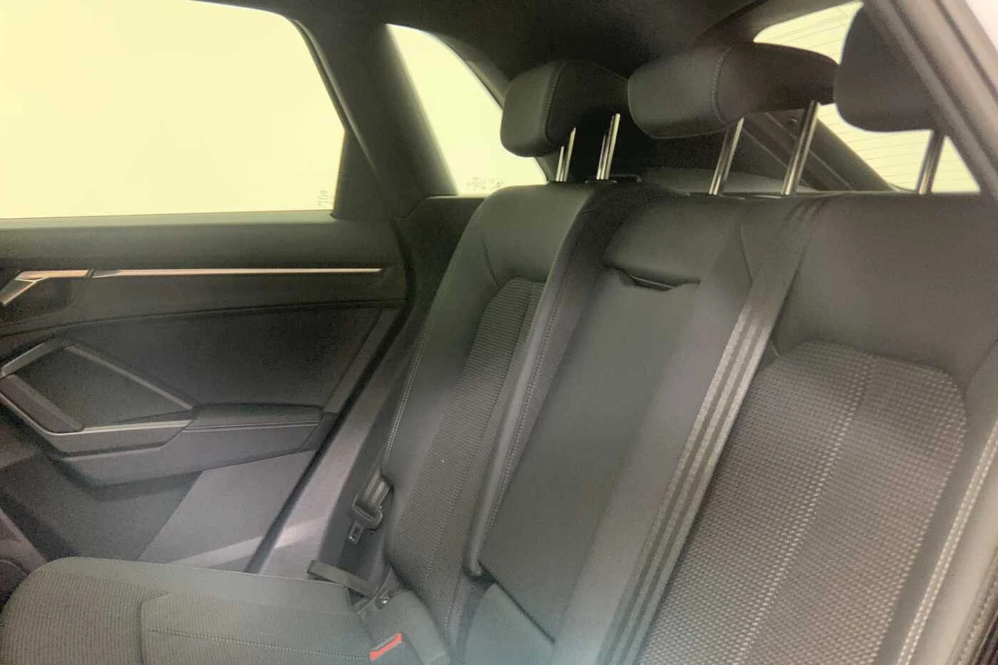 Audi-Q3-image-9