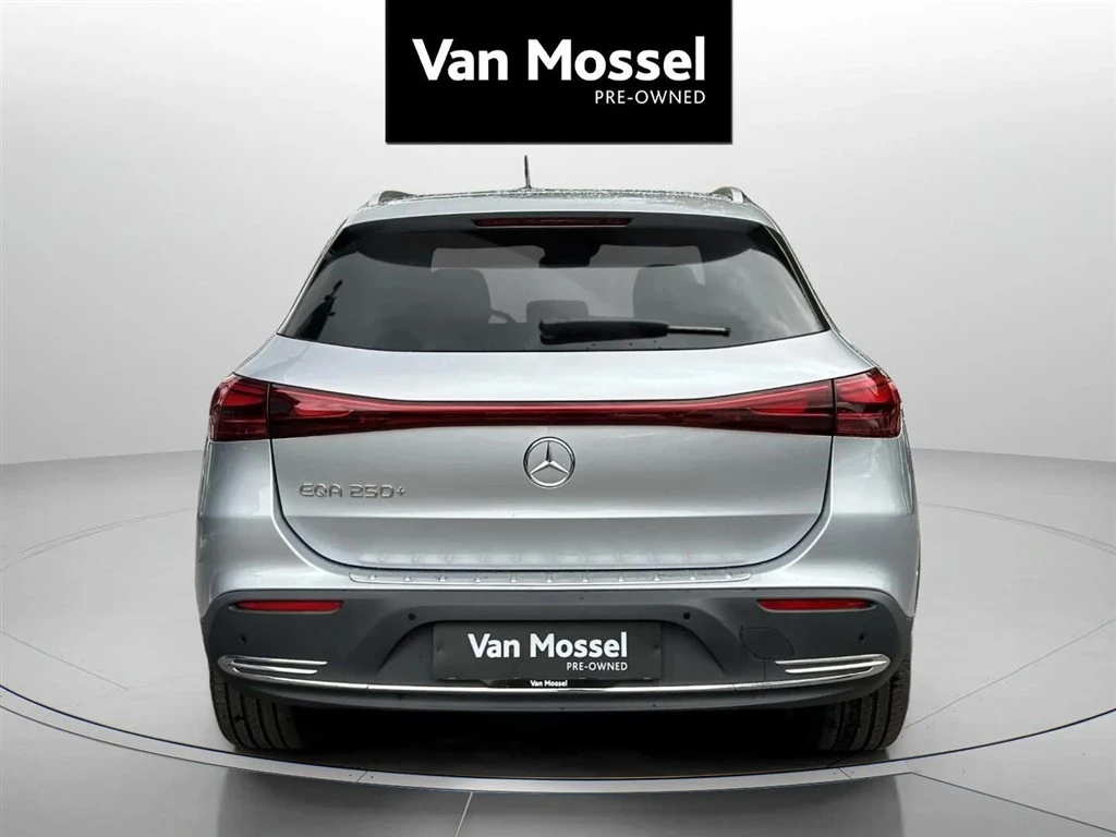 Mercedes-Benz-EQA-image-5