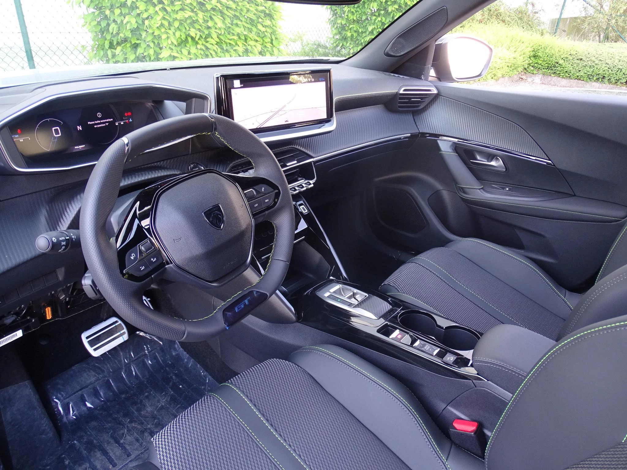 Peugeot-2008-image-11