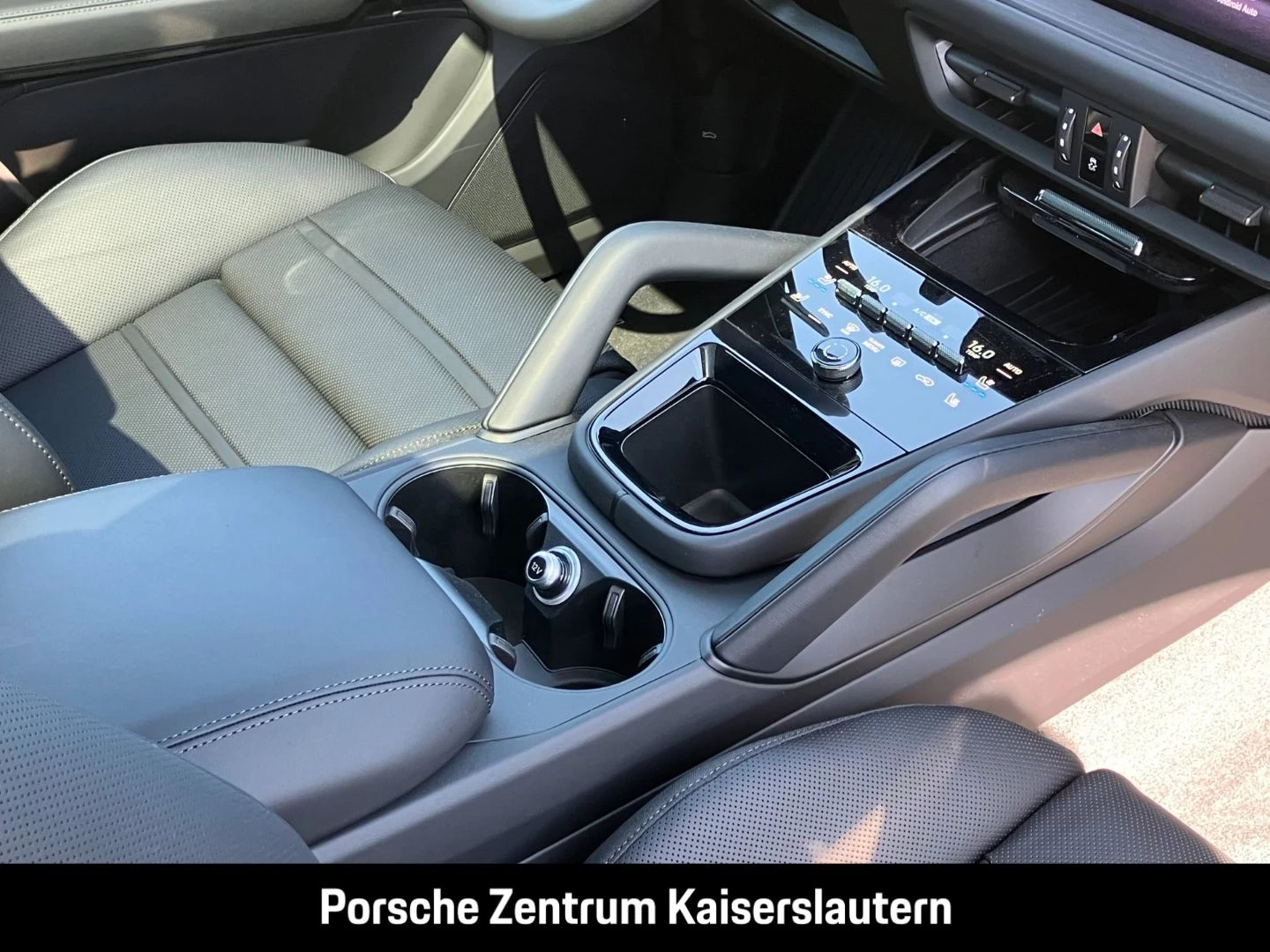Porsche-Cayenne-image-37