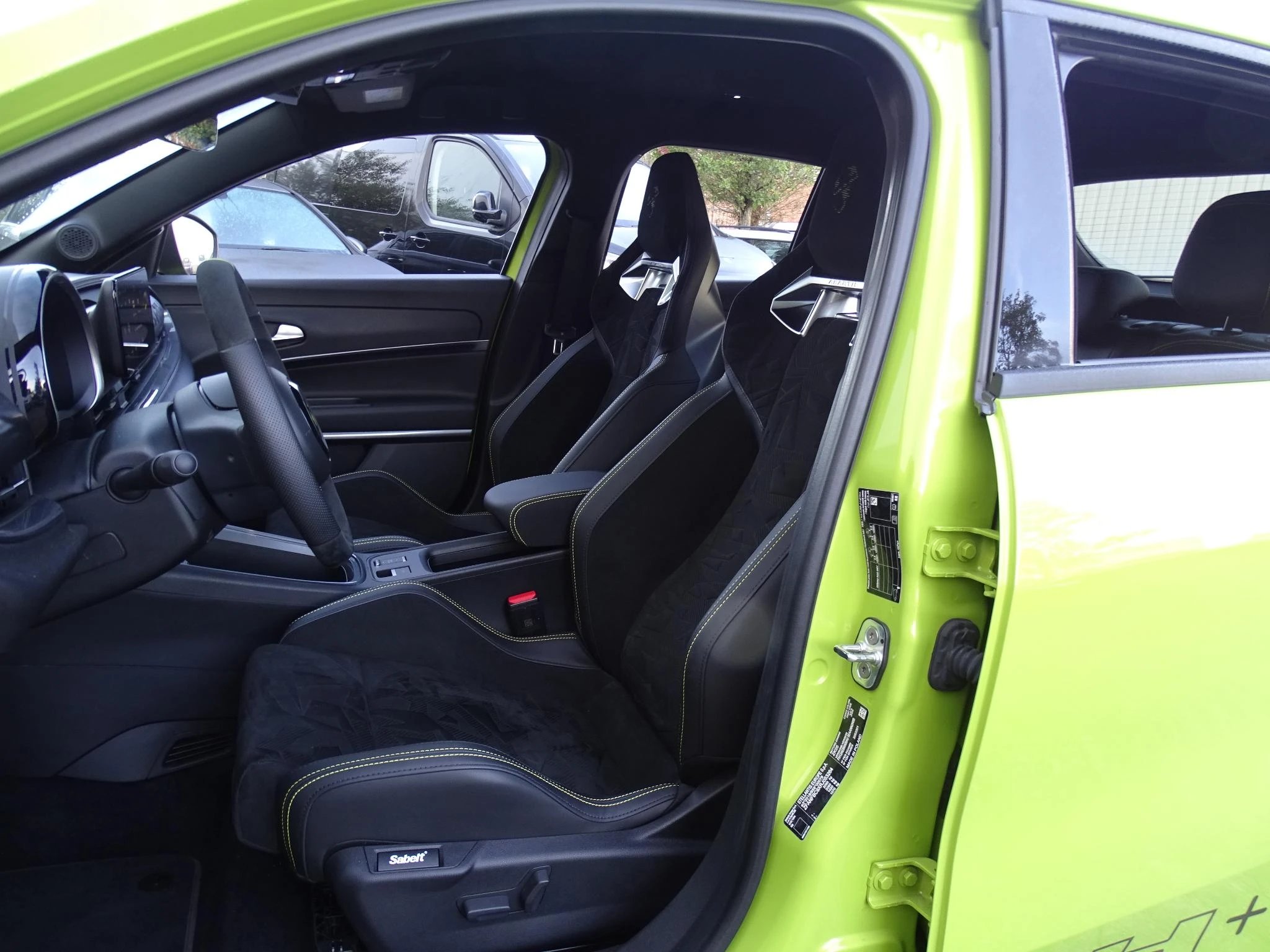 Abarth-600e-image-15