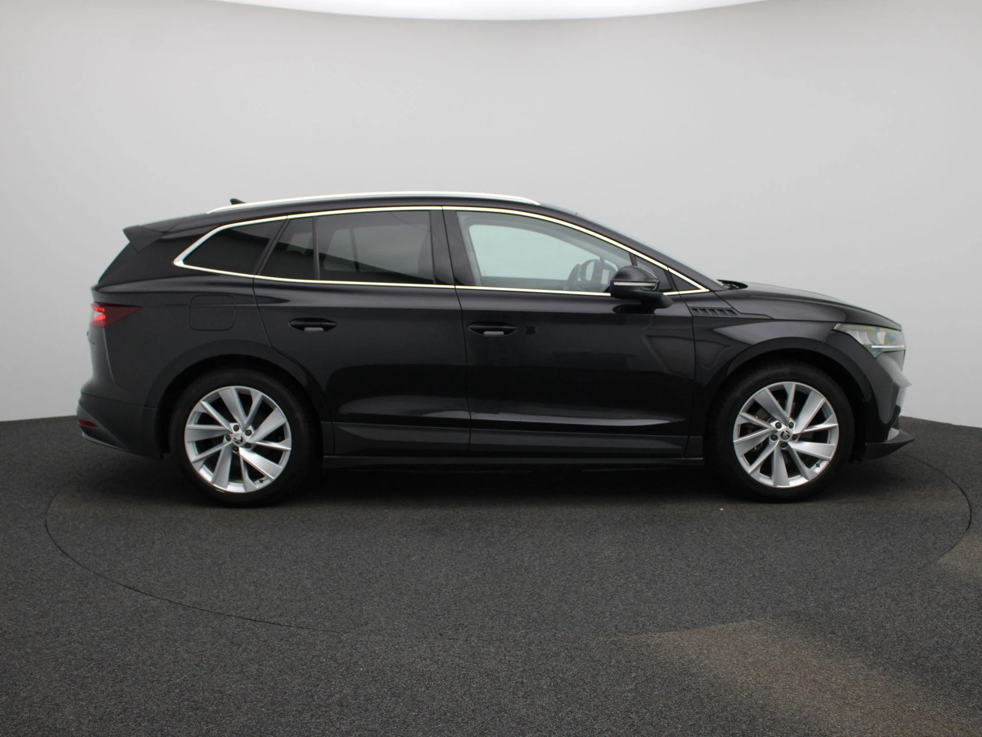 Škoda-Enyaq iV-image-5
