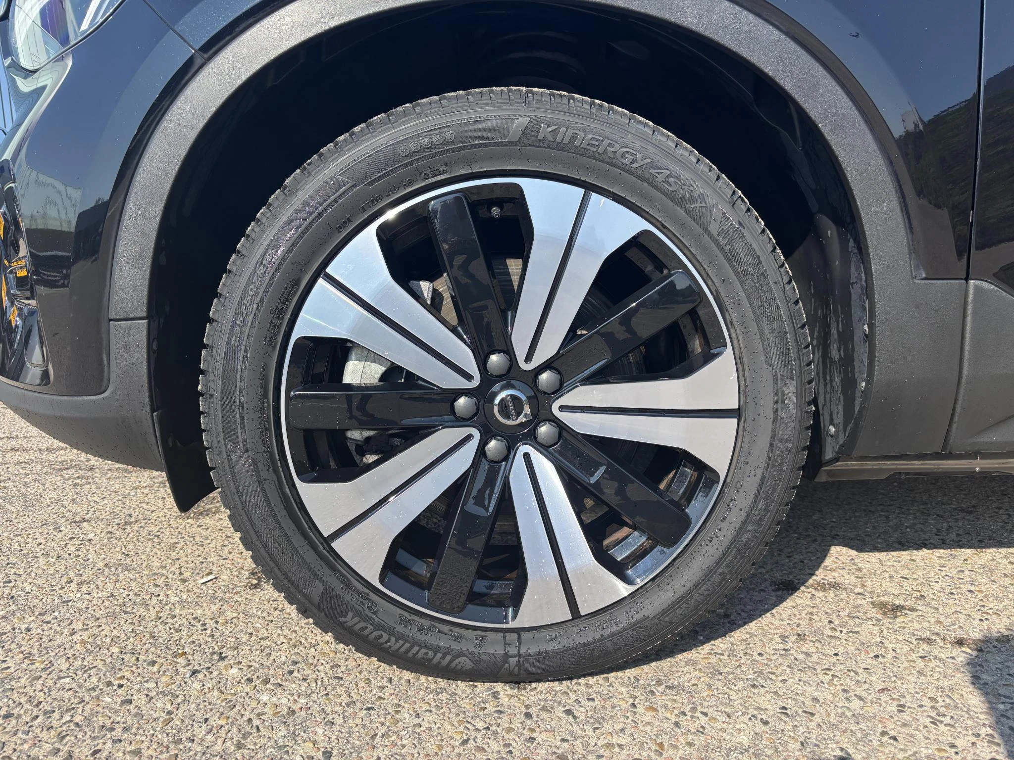 Volvo-XC40-image-1