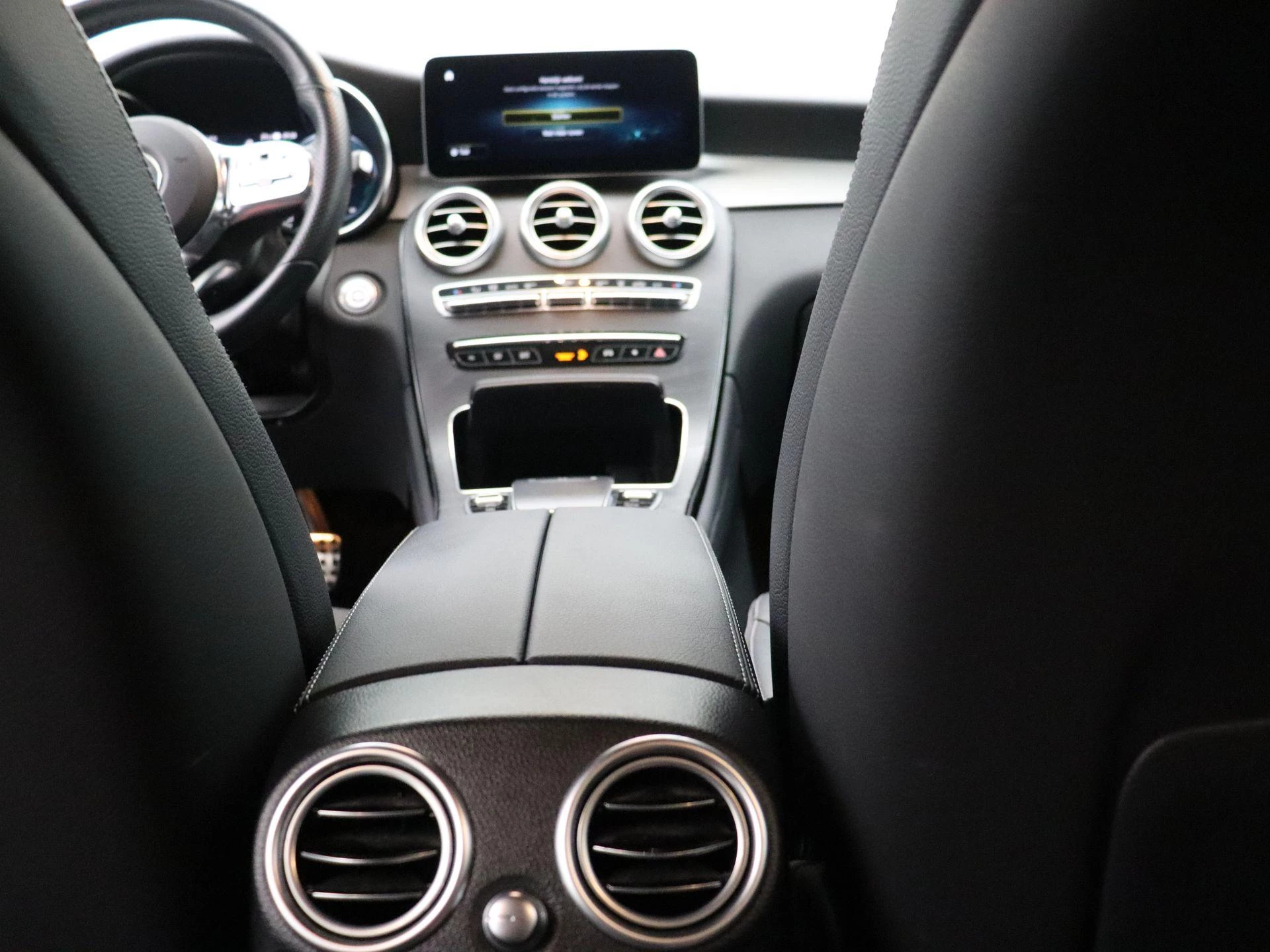 Mercedes-Benz GLC 300 de 4M PHEV + AMG LINE + NIGHTPACK - TREKHAAK -