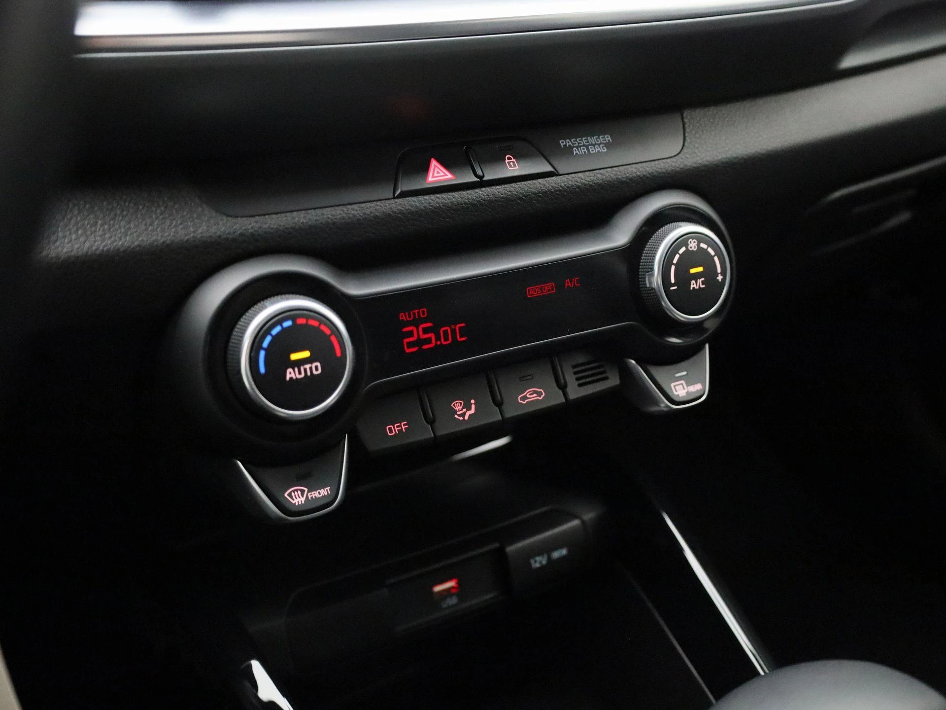 Kia-Stonic-image-18