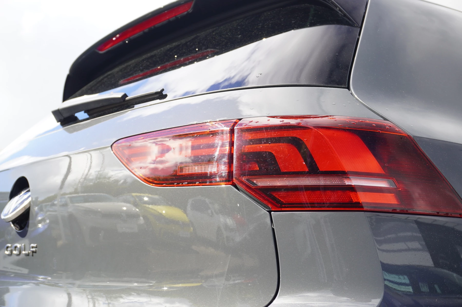 Volkswagen-Golf-image-36
