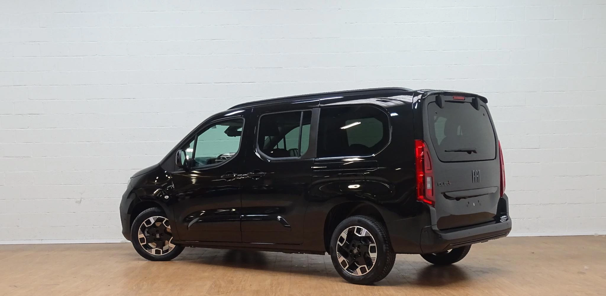 Fiat Qubo 1.5D La prima automa7 seats+gps+camera+park pilot