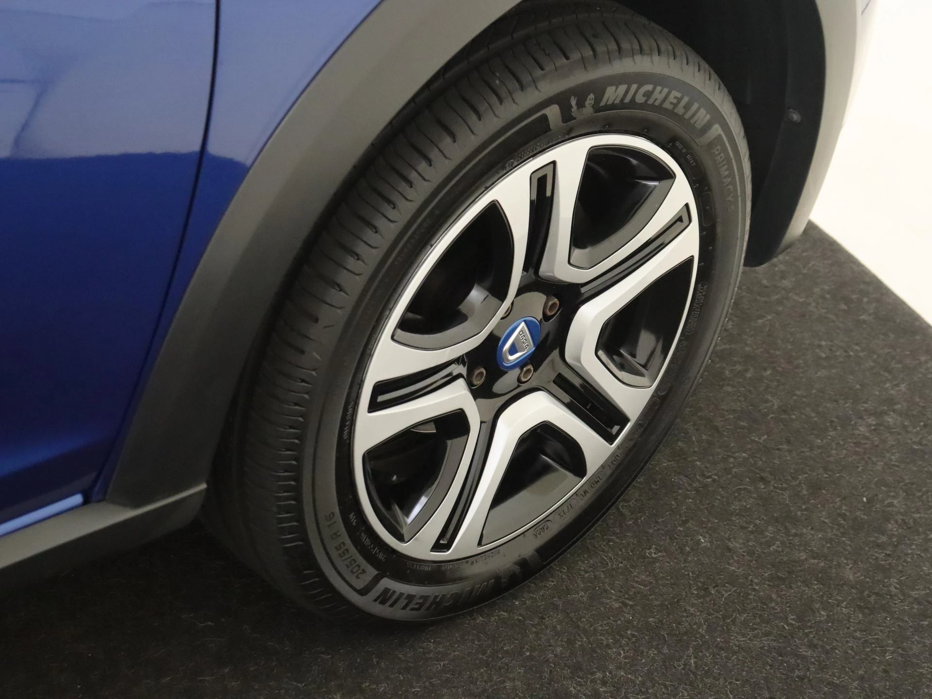 Dacia-Sandero Stepway-image-24