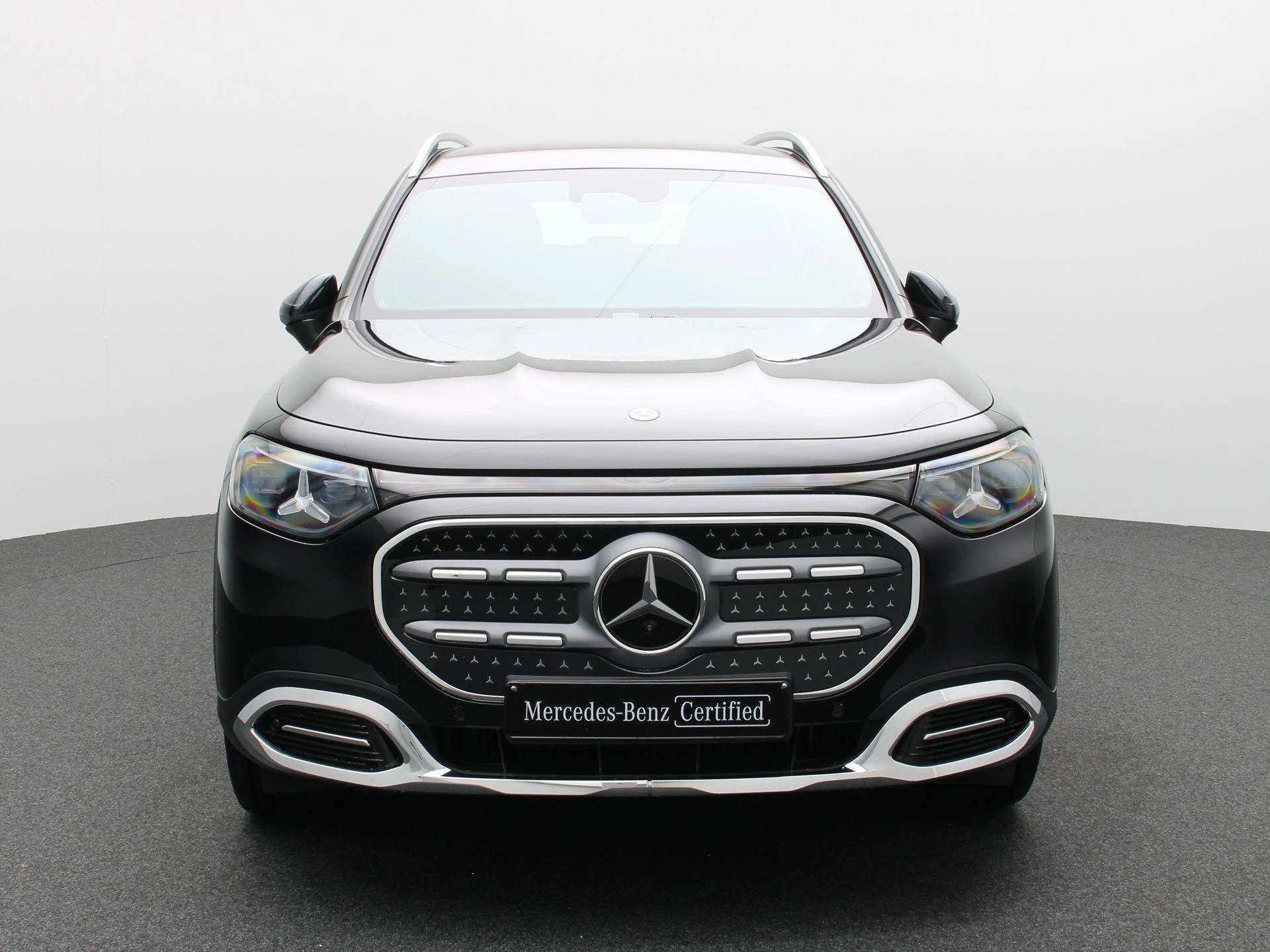 Mercedes-Benz-GLB-image-2